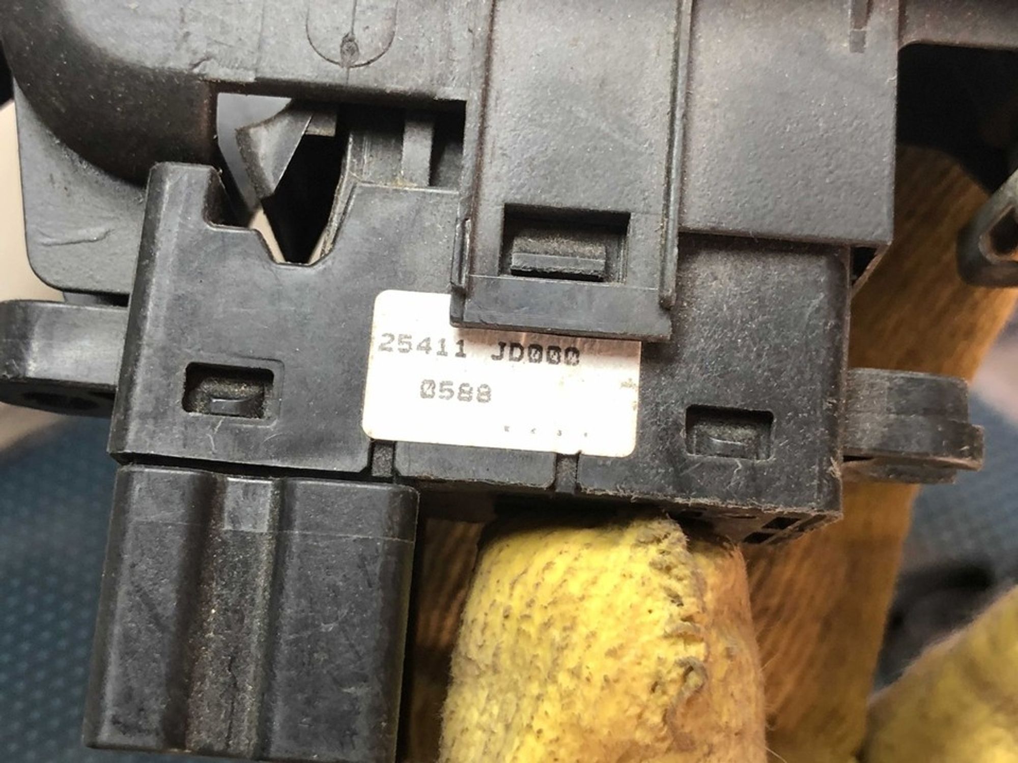 25411JD000 Кнопка стеклоподъемника Nissan Qashqai J10, 500 рублей, Нижний Новгород