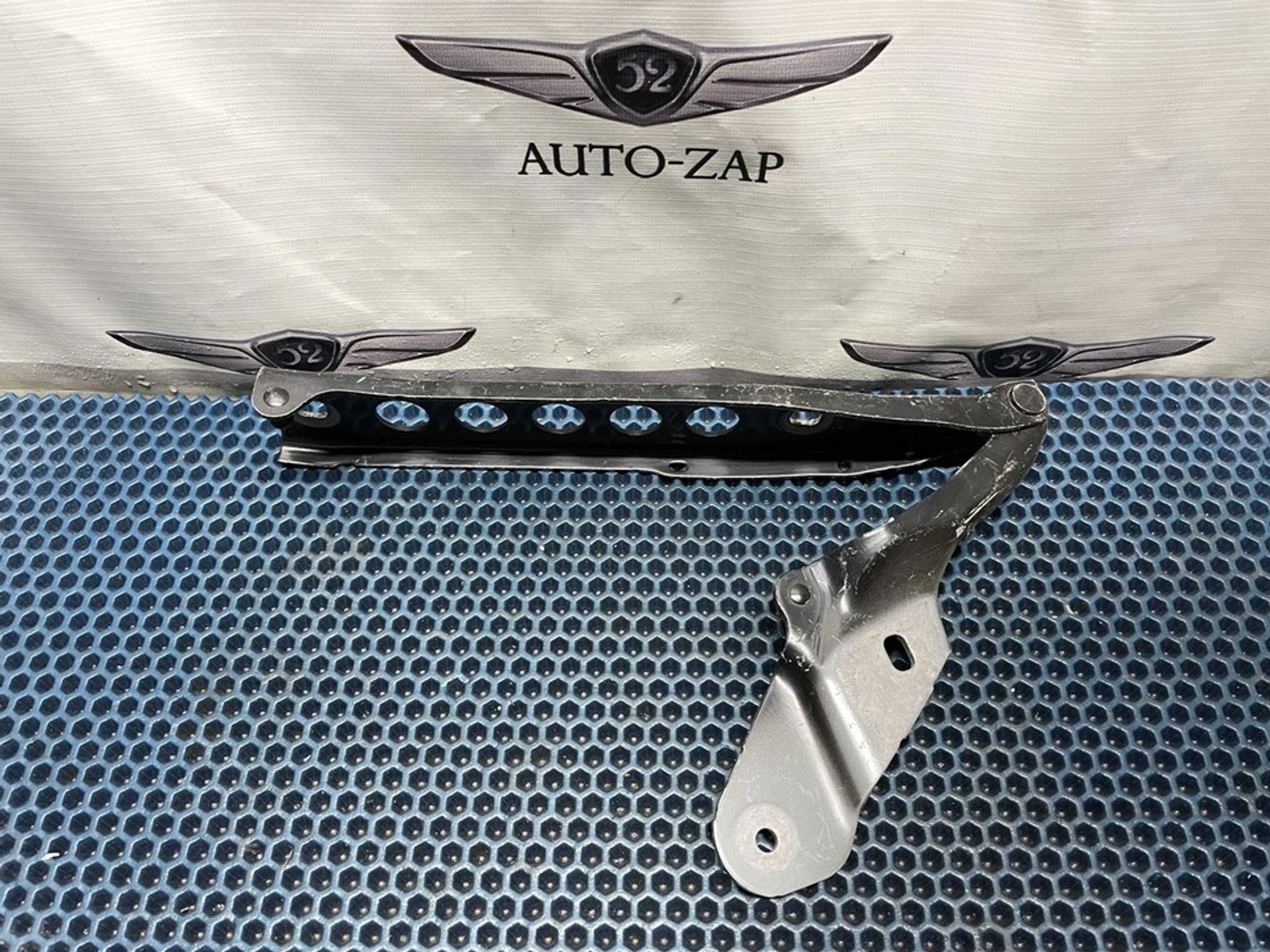 4H0823301L Петля капота левая L Audi A8 D4, 1500 рублей, Нижний Новгород