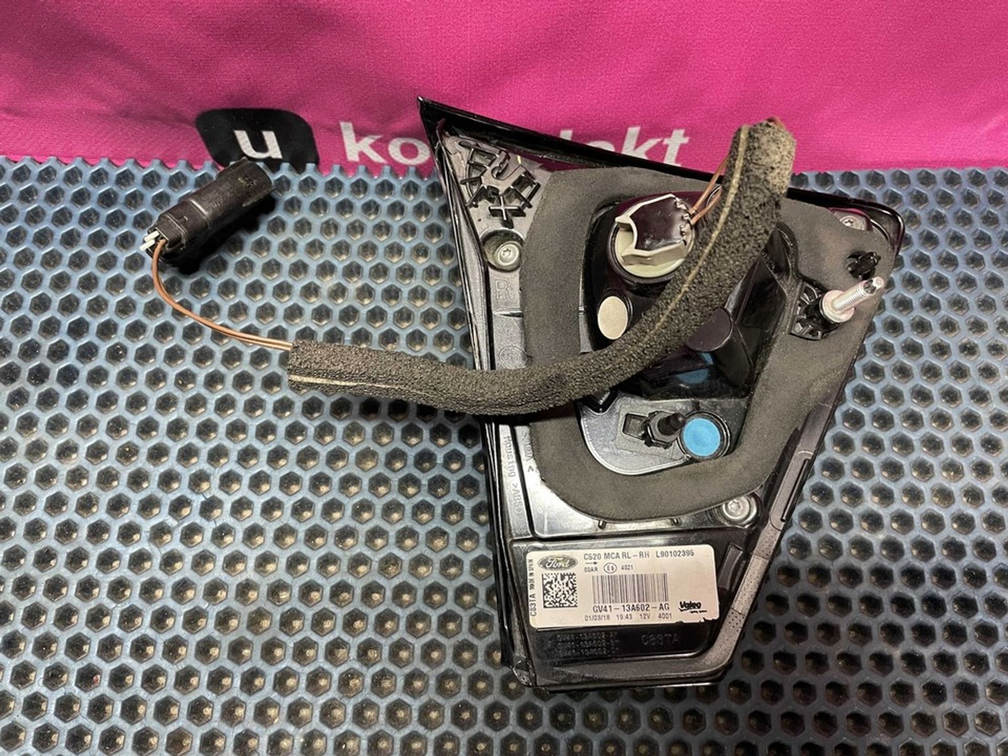 L90102395 Фонарь задний правый внутренний R Ford Kuga II, 2800 рублей, Нижний Новгород