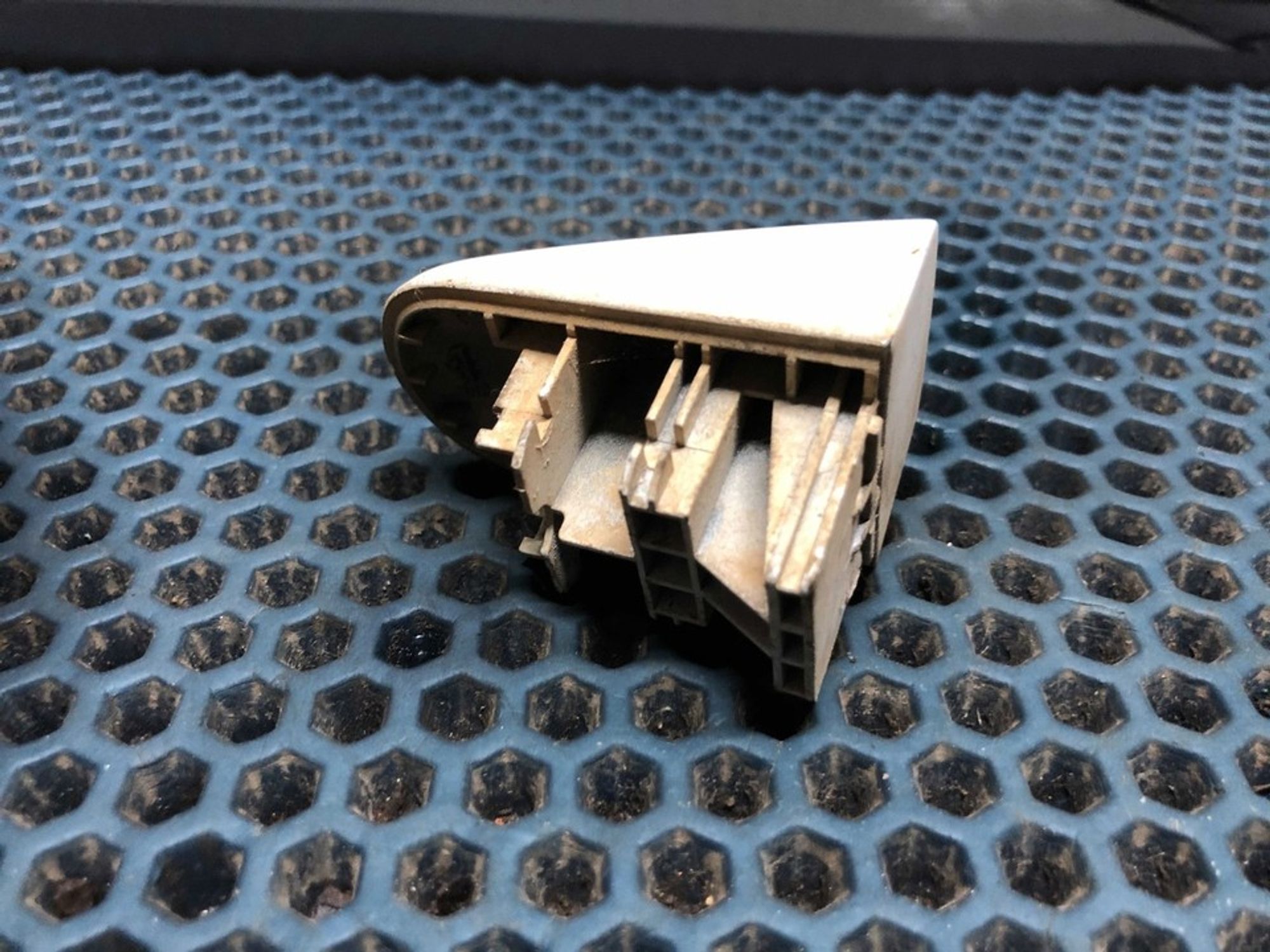 AM51U218B08 Концевик дверной ручки Ford Focus III, 500 рублей, Нижний Новгород