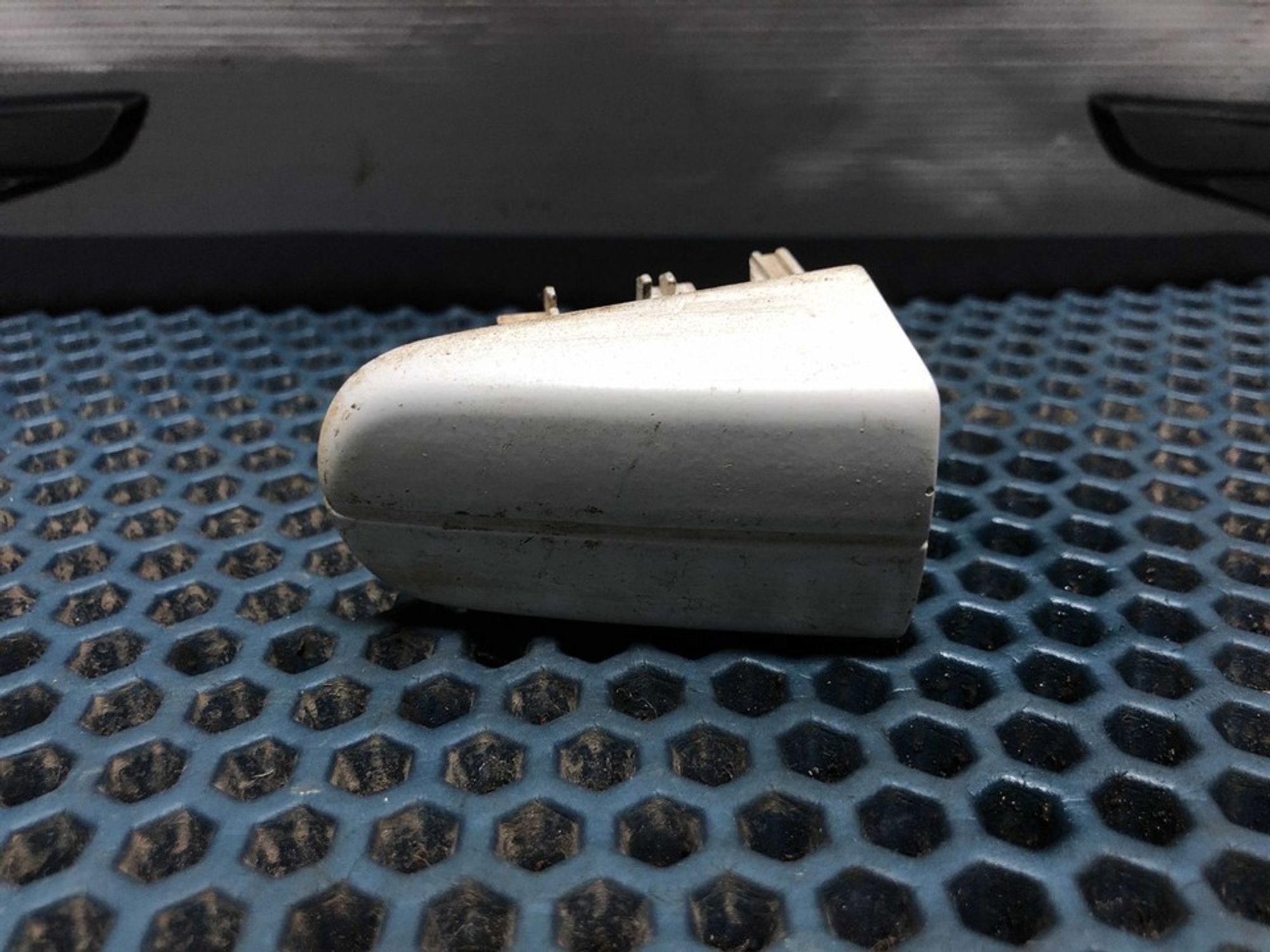 AM51U218B08 Концевик дверной ручки Ford Focus III, 500 рублей, Нижний Новгород