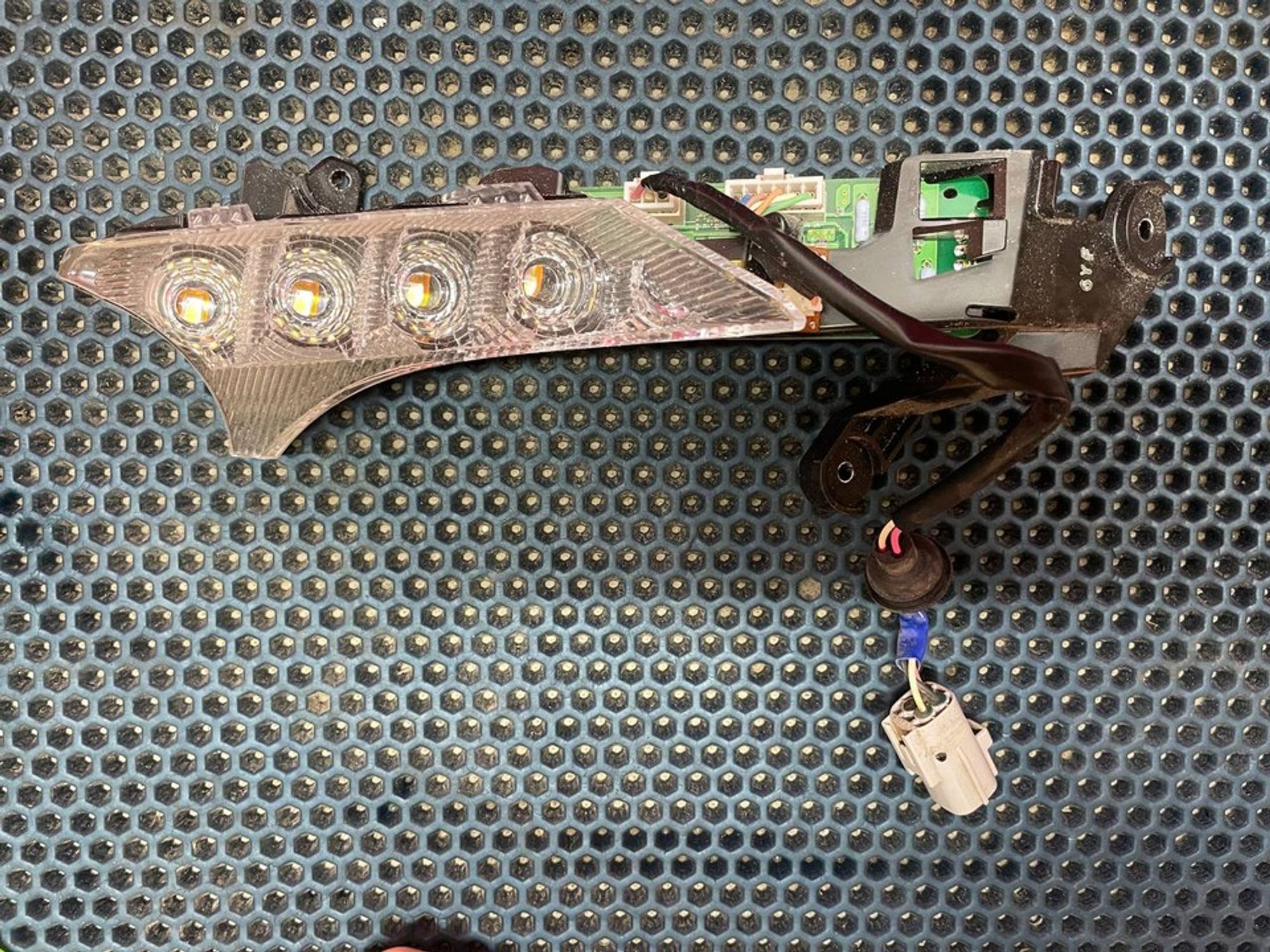 8118533G40 Фара левая L Донор Toyota Camry XV50, 800 рублей, Нижний Новгород