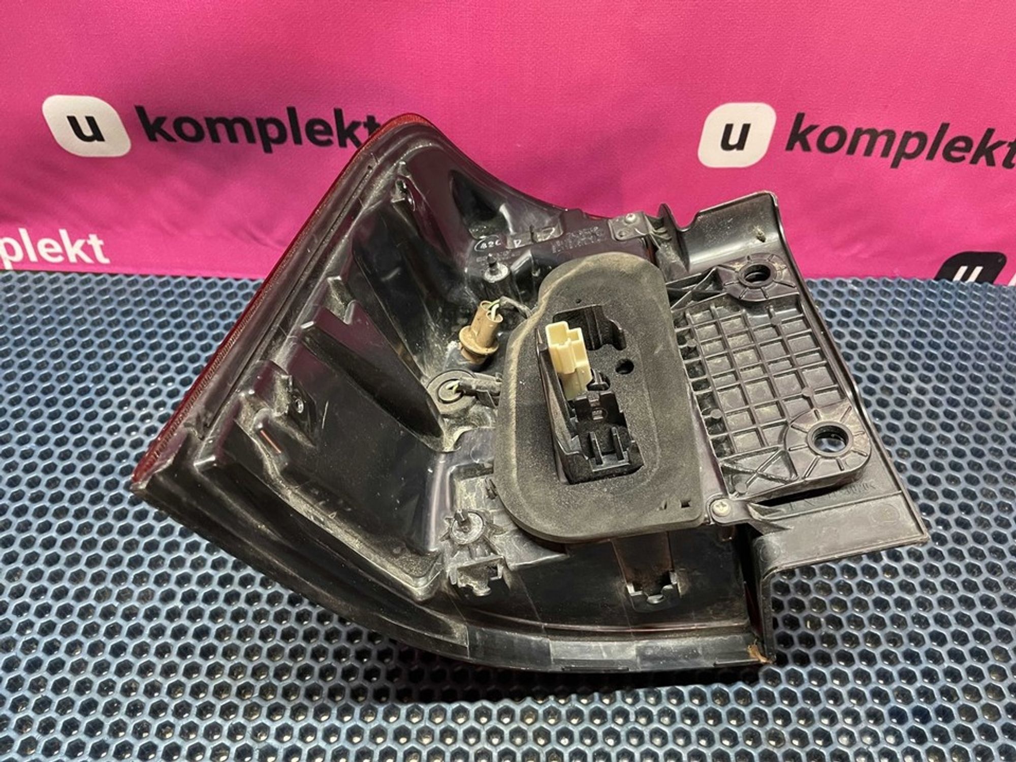 8155160A80 Фонарь задний правый наружный R Toyota Land Cruiser 200, 1900 рублей, Нижний Новгород