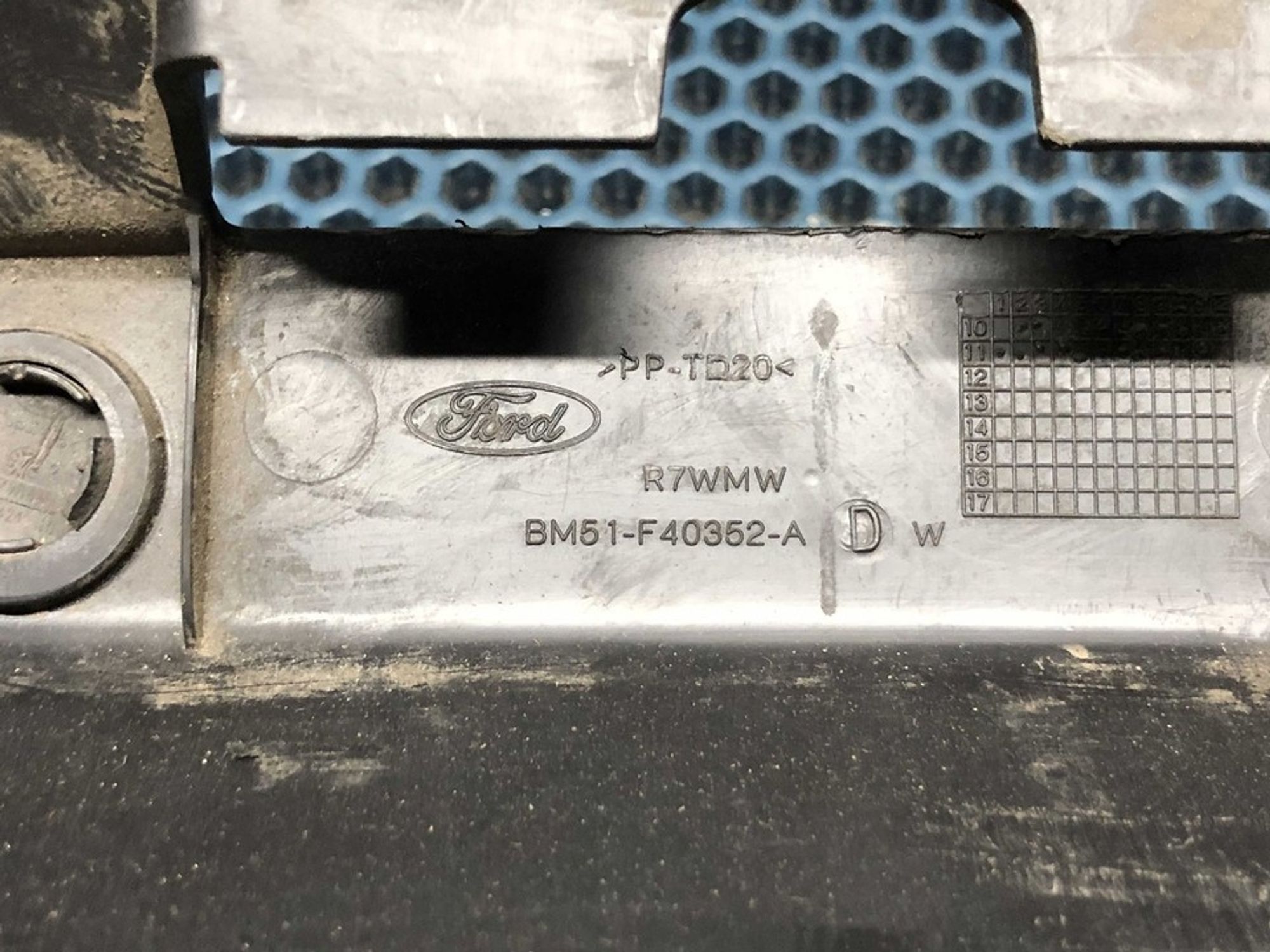 BM51F40352 Накладка багажника Ford Focus III, 1300 рублей, Нижний Новгород