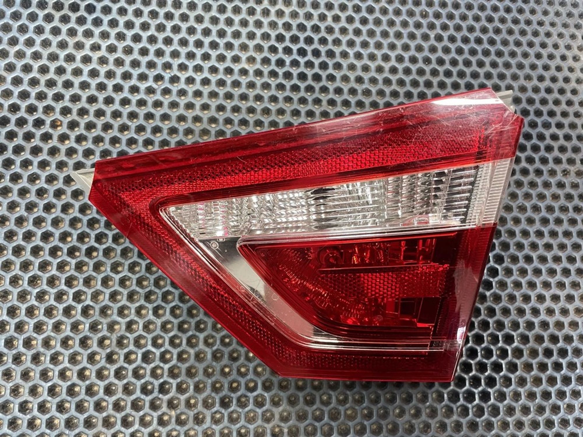 8450006964 Фонарь задний правый внутренний R Lada Vesta, 500 рублей, Нижний Новгород