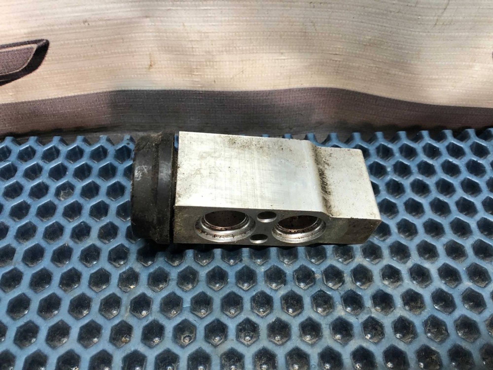 0K2N161570 Клапан кондиционера Kia Mentor II, 600 рублей, Нижний Новгород