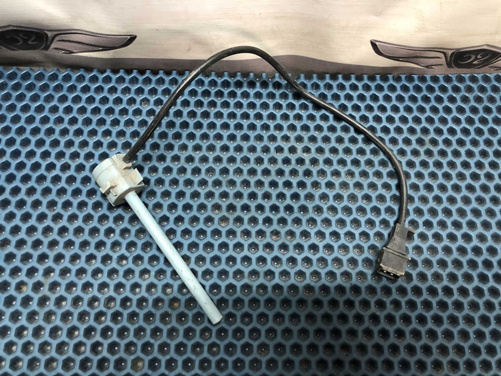 1740758 Датчик уровня охлаждающей жидкости Daf 65, 1000 рублей, Нижний Новгород