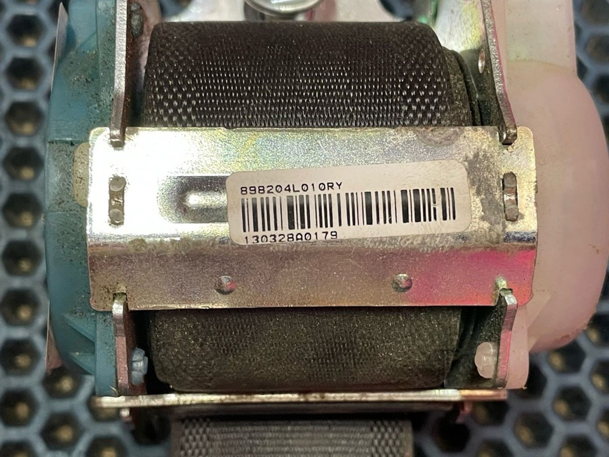 898204L010 Ремень безопасности задний правый R Hyundai Solaris I, 500 рублей, Нижний Новгород