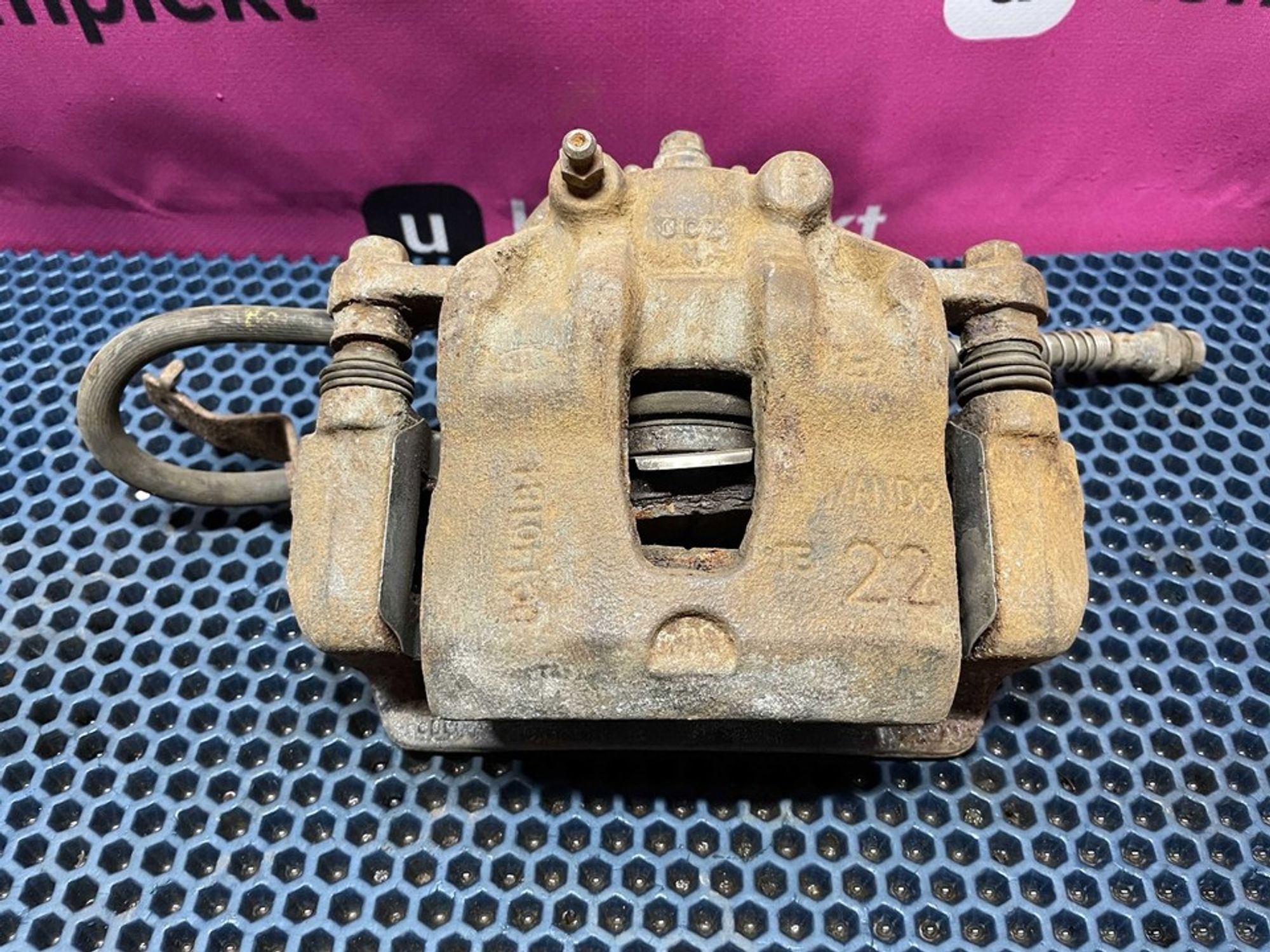 581304L000 Суппорт передний правый R Hyundai Solaris I, 1500 рублей, Нижний Новгород