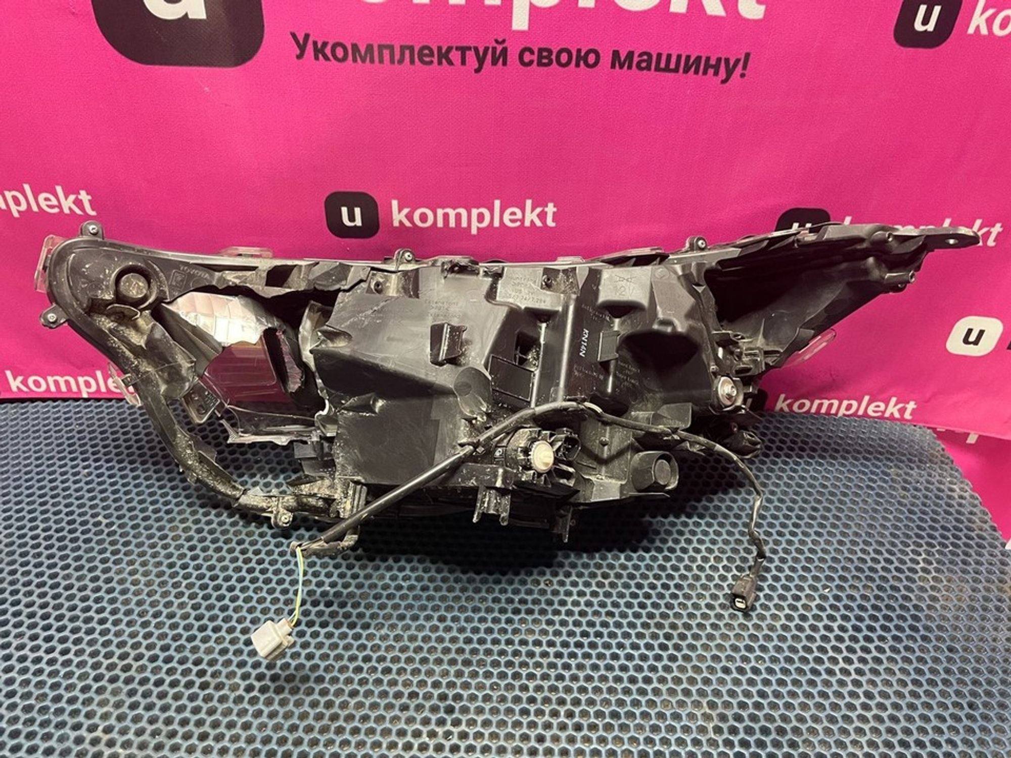8114542840 Фара правая R Toyota RAV4 XA50, 2200 рублей, Нижний Новгород