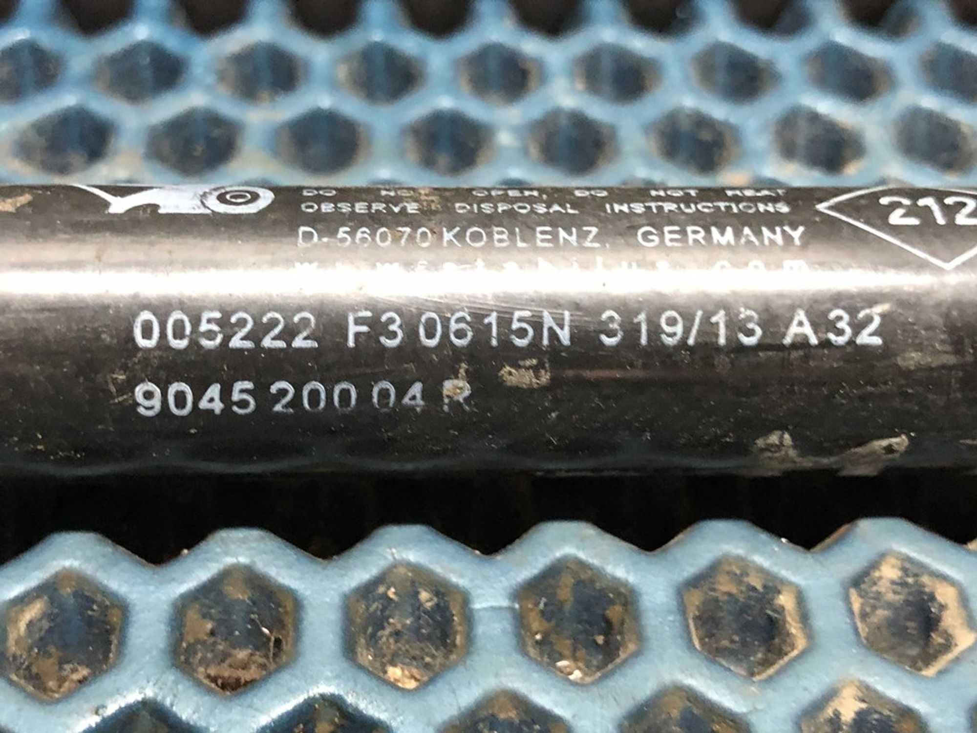 904520004R Амортизатор багажника Renault Duster I, 800 рублей, Нижний Новгород