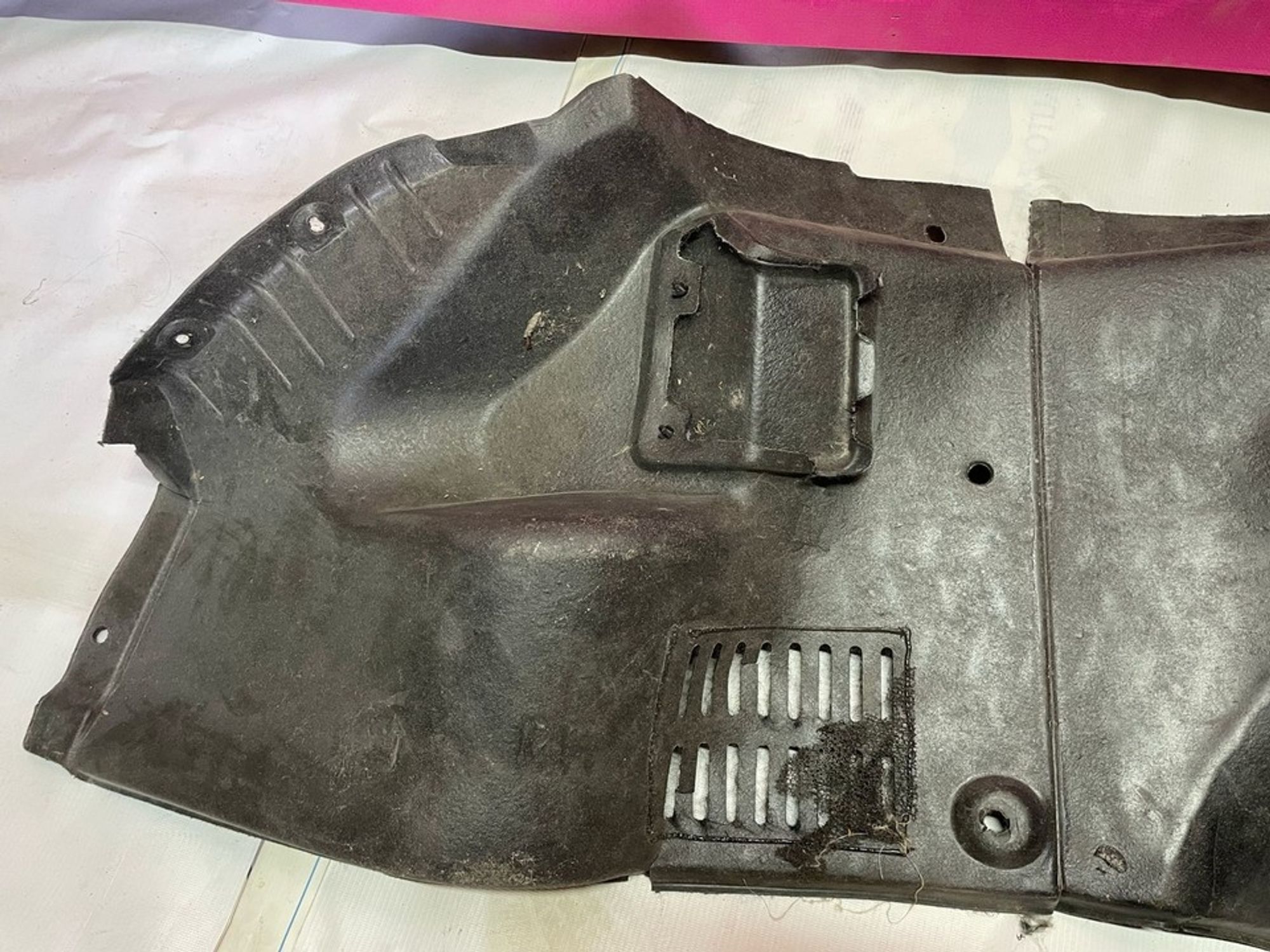 0K2N268860E02 Обшивка багажника боковая правая R Kia Spectra I, 700 рублей, Нижний Новгород