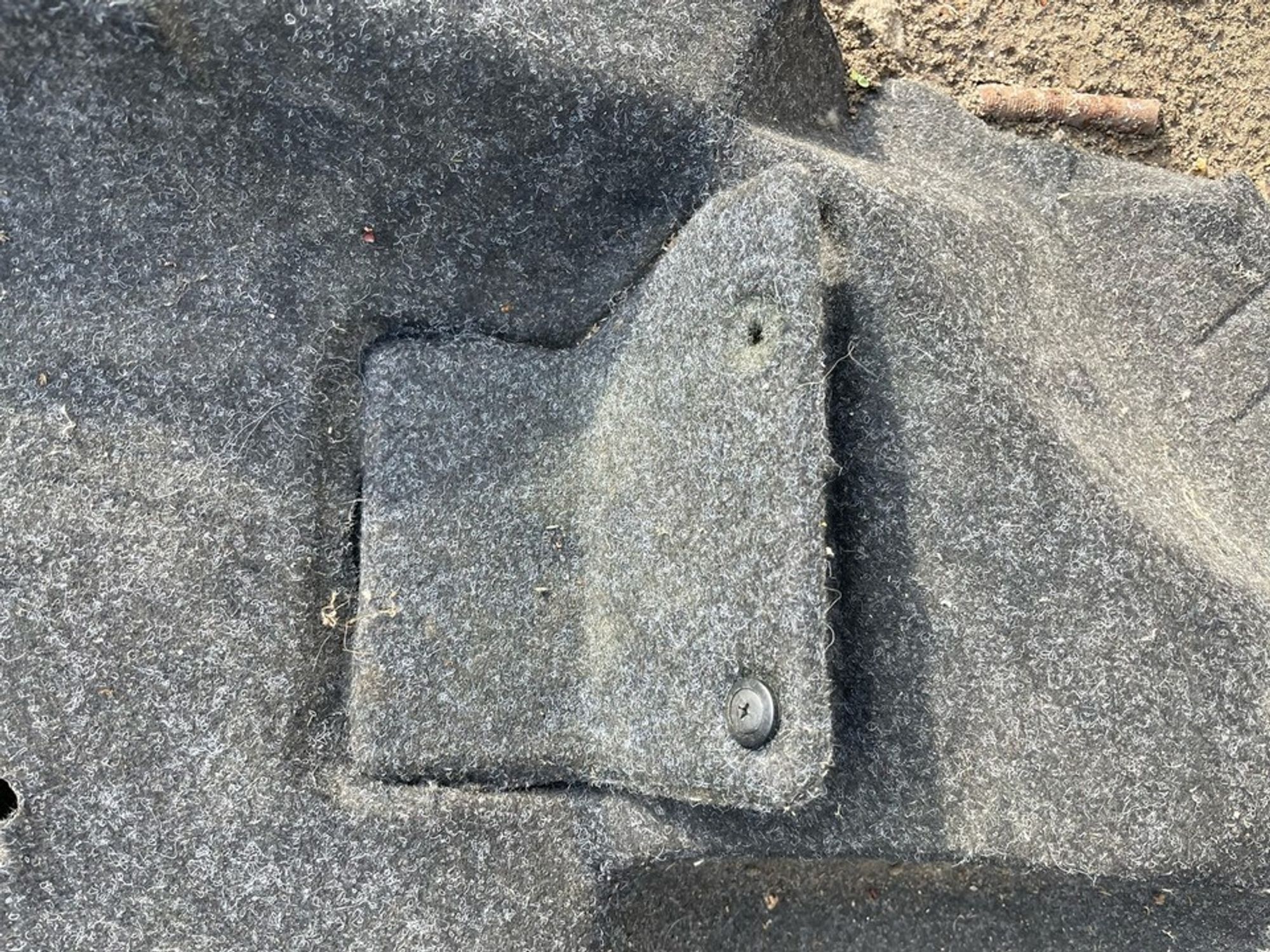 0K2N268860E02 Обшивка багажника боковая правая R Kia Spectra I, 700 рублей, Нижний Новгород