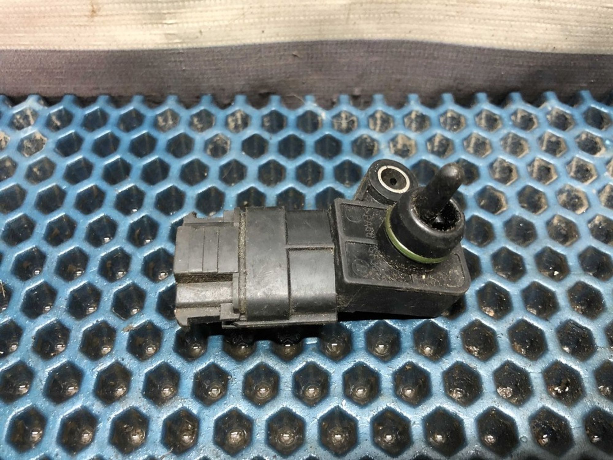 393002B000 Датчик абсолютного давления воздуха Hyundai Accent IV, 700 рублей, Нижний Новгород