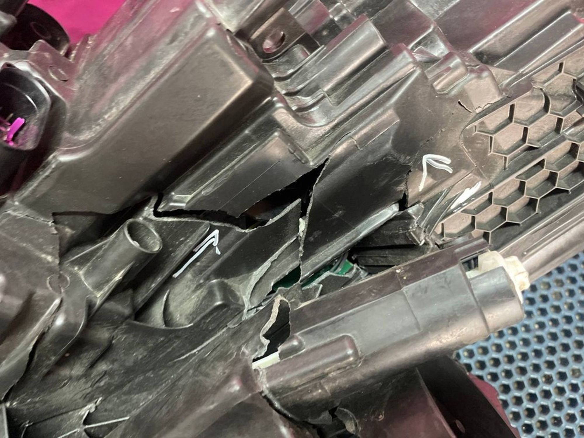 566941016H Фара правая R Skoda Kodiaq, 4300 рублей, Нижний Новгород