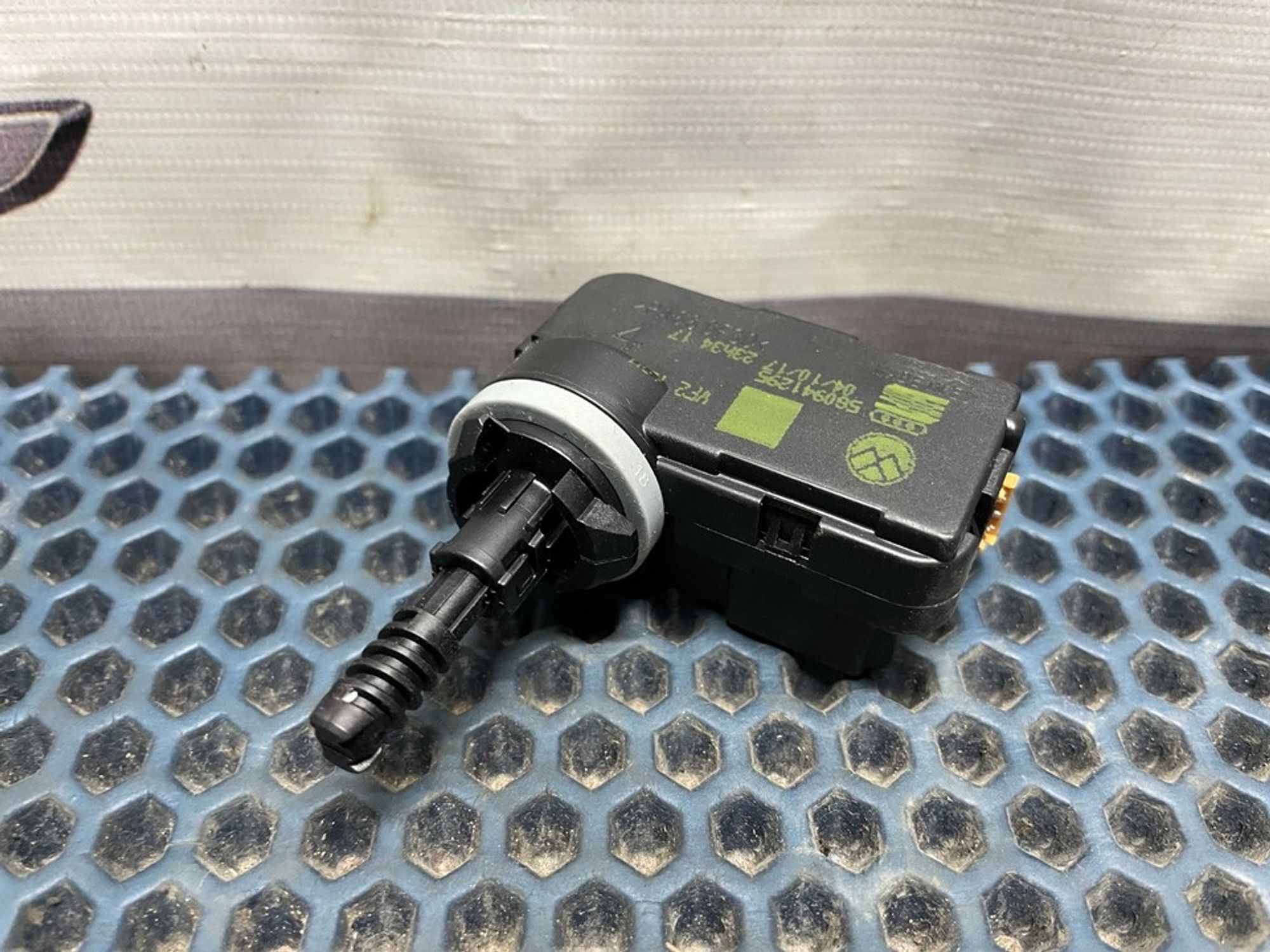 5G0941295 Моторчик корректора фары Skoda Rapid I, 1000 рублей, Нижний Новгород