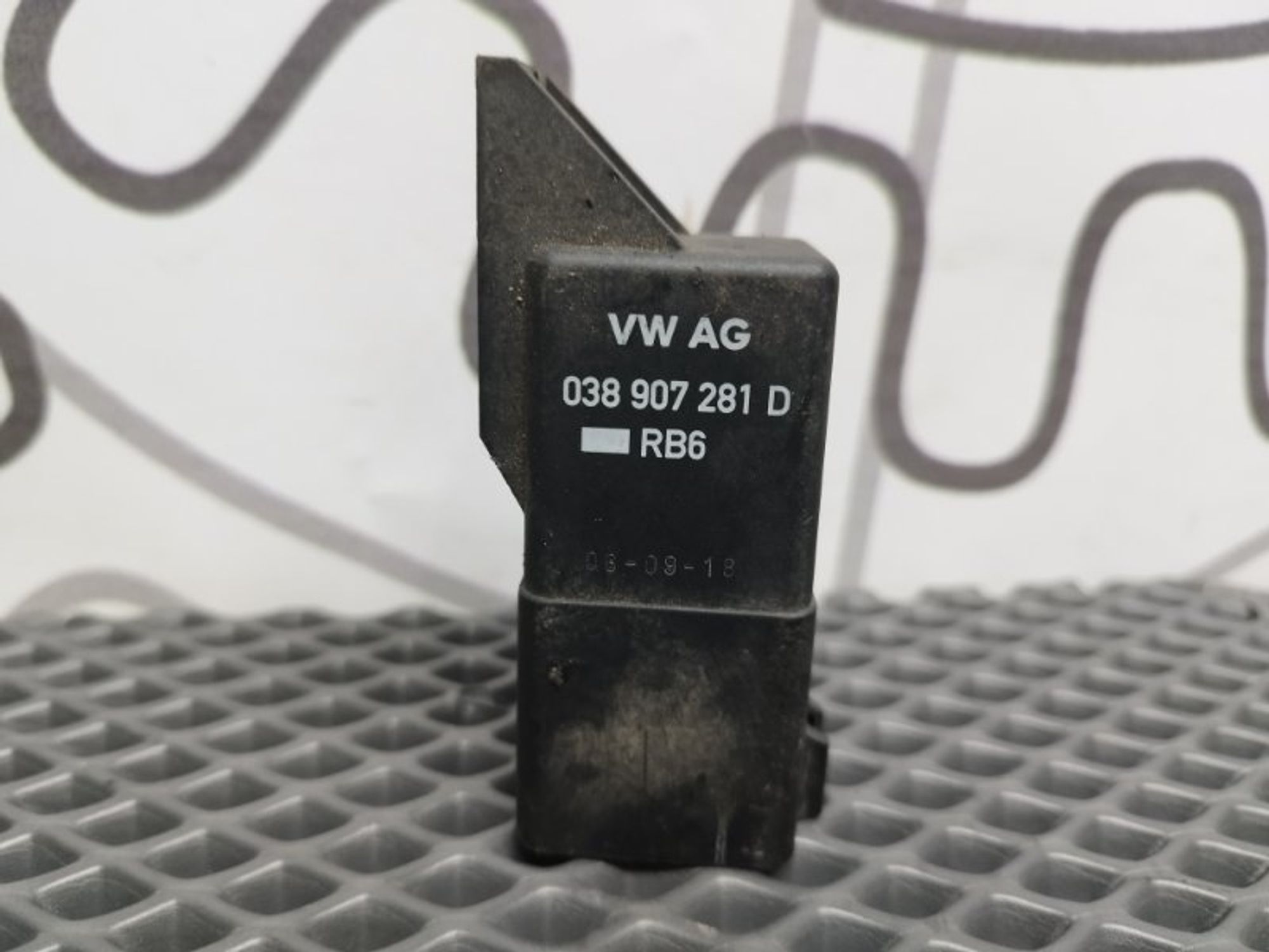https://ycs.partsauto.market/partsauto-images/thmbs/09666ac43eaebd93bcda7818c490e81d/08c84cce6cf7d833d0ecd2a46a050ac6/e900c980788e03b62c83e1e8bb382fd6.jpg