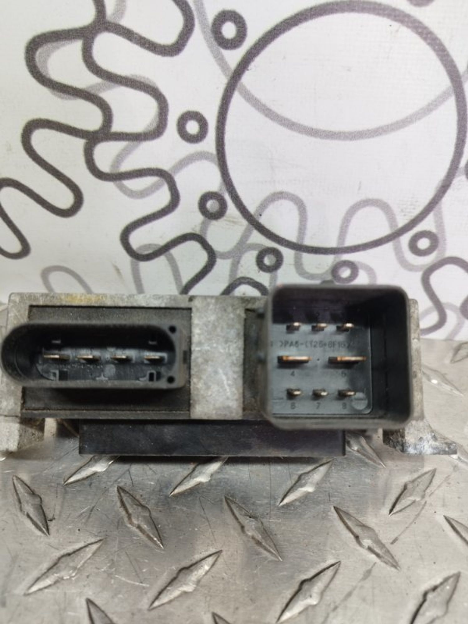 https://ycs.partsauto.market/partsauto-images/thmbs/09666ac43eaebd93bcda7818c490e81d/106b04cc3a8c2a3c06456c0f78a70154/375eaad86a1a74ccf9f2f75f838a8073.jpg