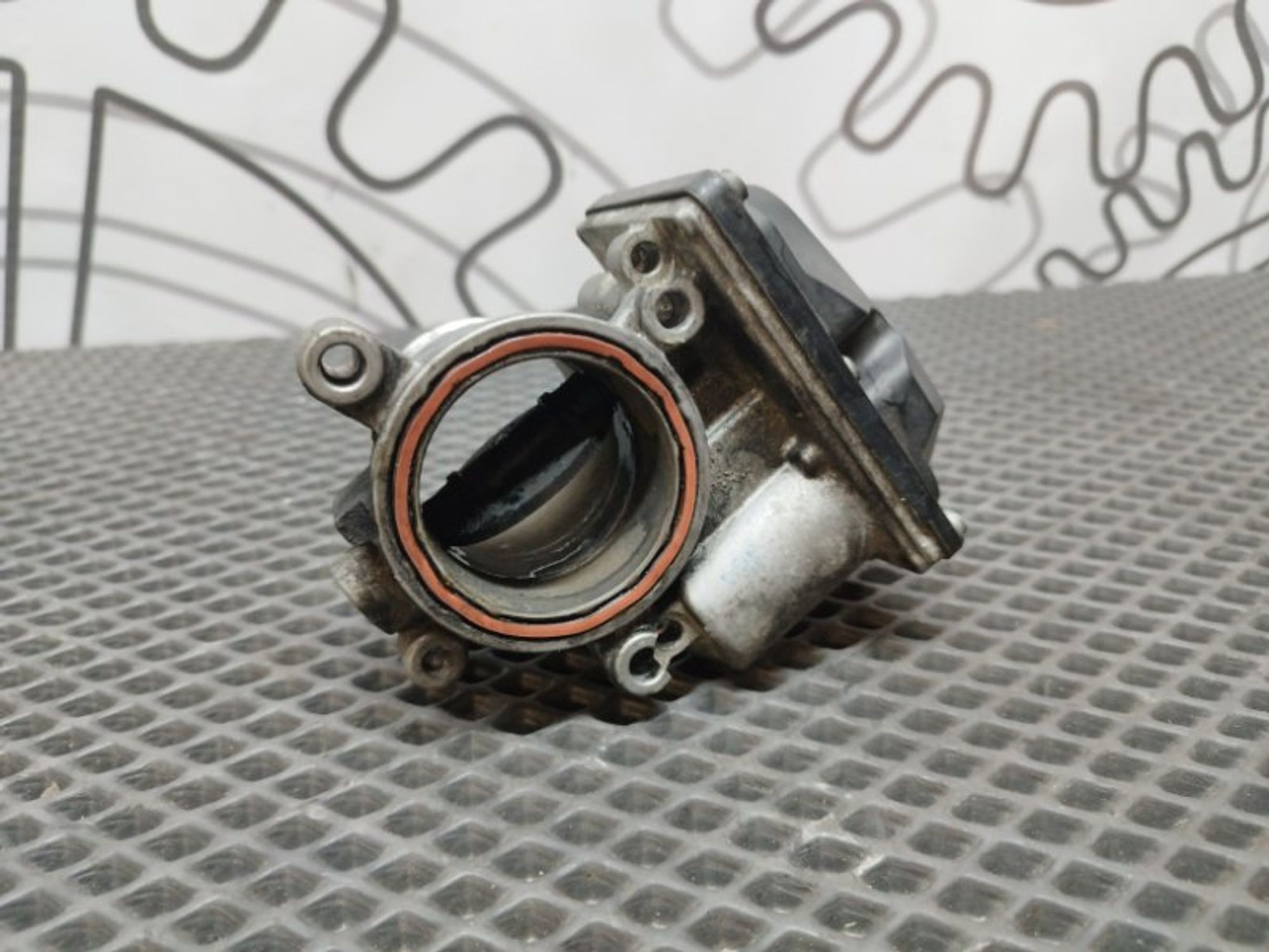 https://ycs.partsauto.market/partsauto-images/thmbs/09666ac43eaebd93bcda7818c490e81d/27a9b00d52826b162fb9107ac80855bb/3ee501bca7894ff59534716c80c073d5.jpg