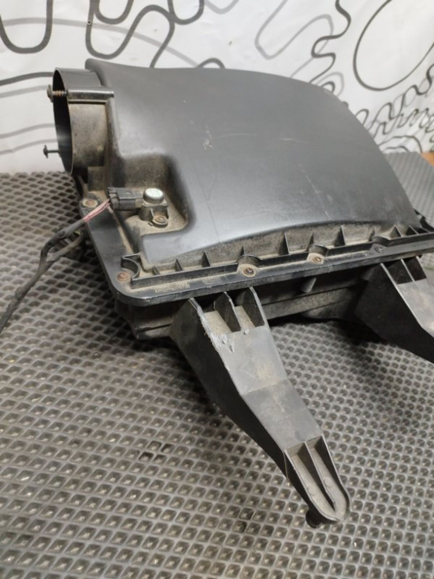 https://ycs.partsauto.market/partsauto-images/thmbs/09666ac43eaebd93bcda7818c490e81d/35cbee576c64fd7c5351496875a75821/630913baa5221f3cf2c7c1d62b756b03.jpg