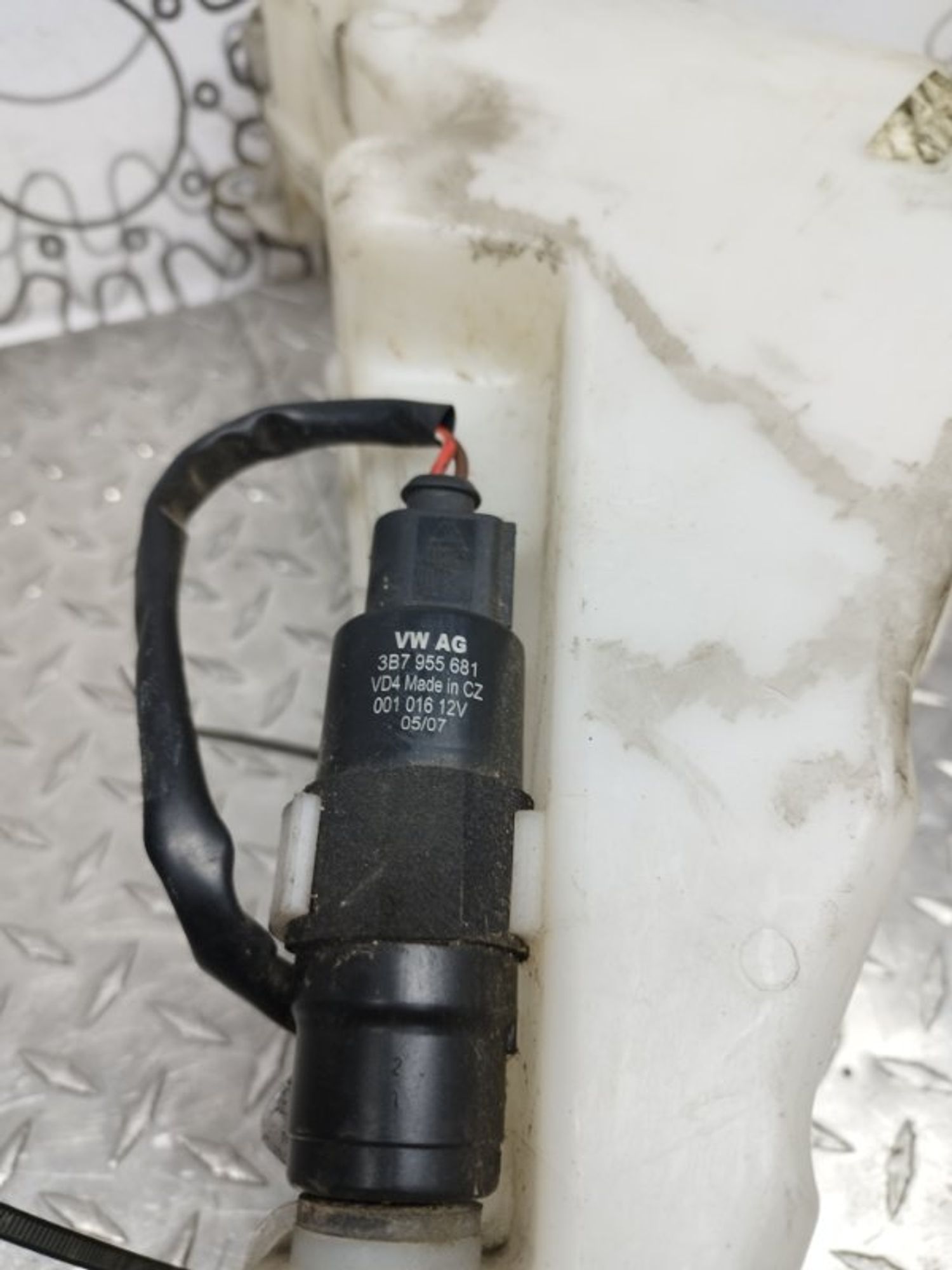 https://ycs.partsauto.market/partsauto-images/thmbs/09666ac43eaebd93bcda7818c490e81d/6961128b2a9d381458240e3017a86d40/ed288f70ac3f2daf5c6d3142647785dc.jpg