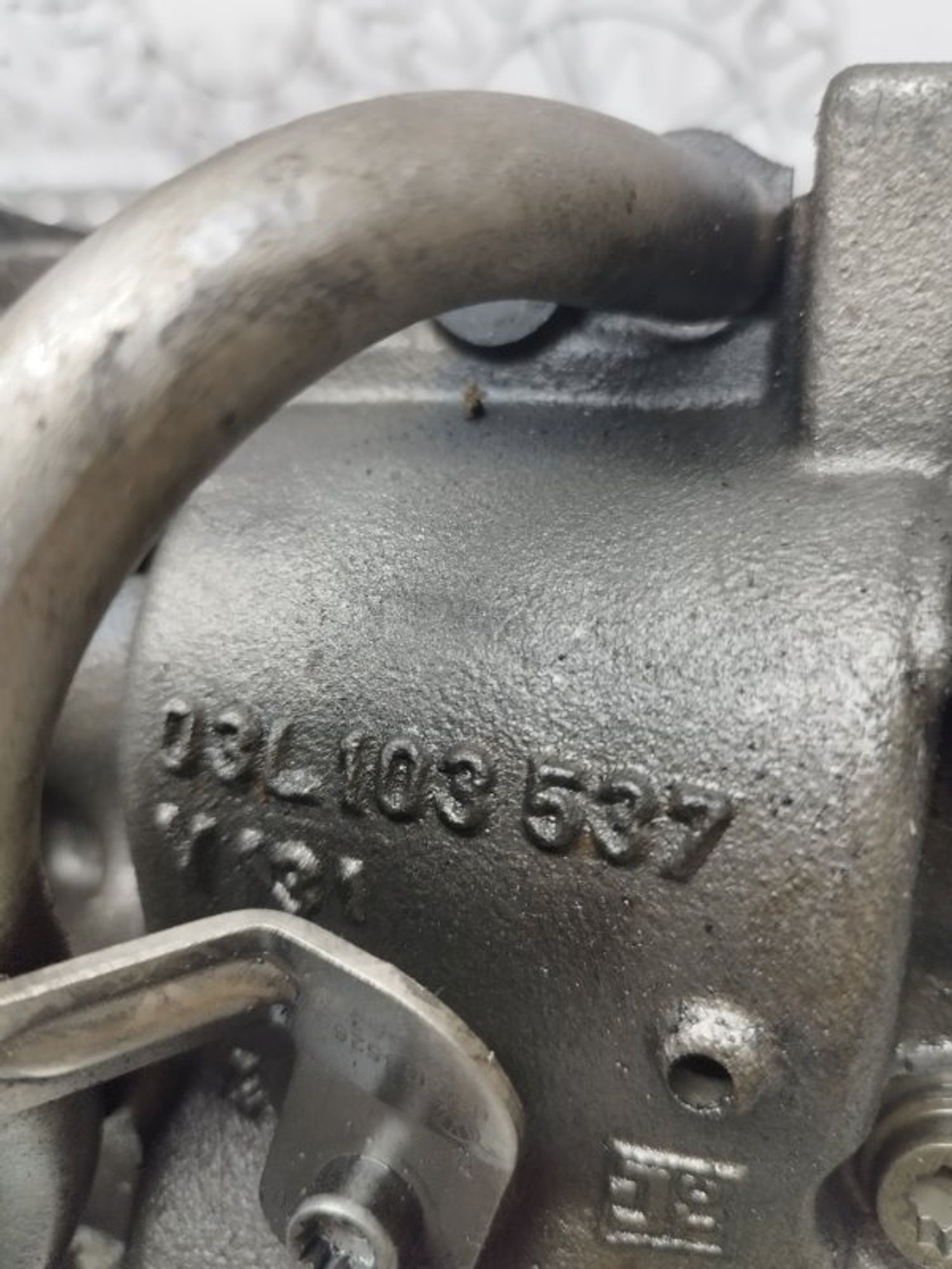 https://ycs.partsauto.market/partsauto-images/thmbs/09666ac43eaebd93bcda7818c490e81d/70af12c7964ac3435c9127dc8f7f9002/eb9cfb809c5745942cd3bc6be38130bb.jpg