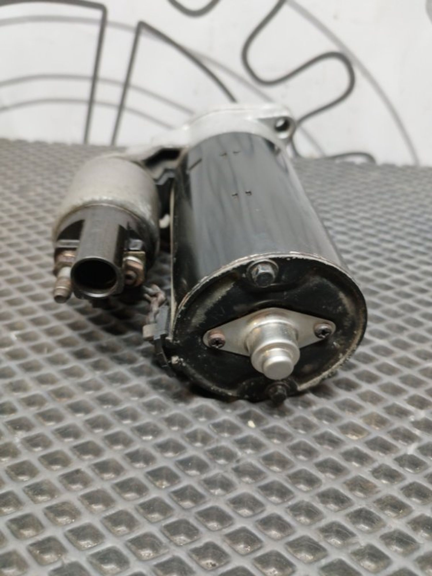 https://ycs.partsauto.market/partsauto-images/thmbs/09666ac43eaebd93bcda7818c490e81d/91cfa551190ce2d675b635e68911e937/6e731aeebaf5c72ab9a706034b3d0d91.jpg