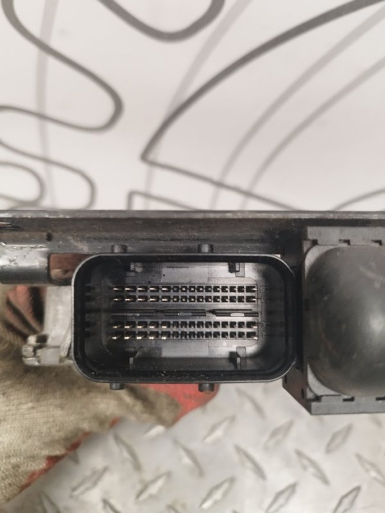 https://ycs.partsauto.market/partsauto-images/thmbs/09666ac43eaebd93bcda7818c490e81d/9da34ef38ad3a128c335ae10a535f944/a8c0390bfdbb5a4f80ca9a5969671068.jpg