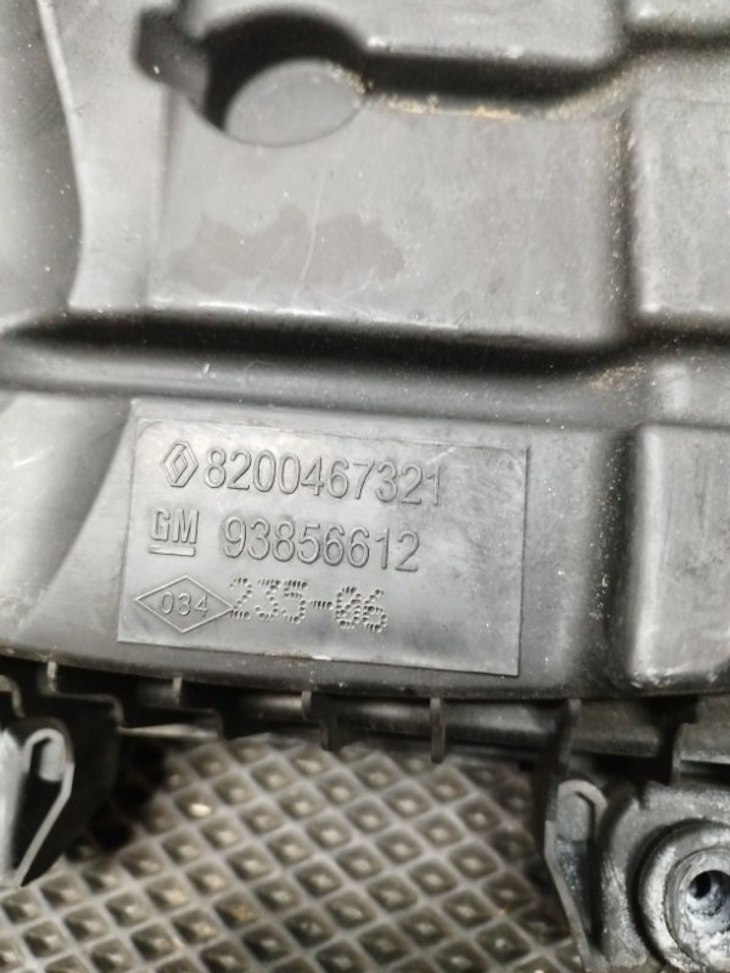 https://ycs.partsauto.market/partsauto-images/thmbs/09666ac43eaebd93bcda7818c490e81d/e586442b9c4c516bbd57276af0820546/5bde69795eaf355336f6aa5ec76b437e.jpg