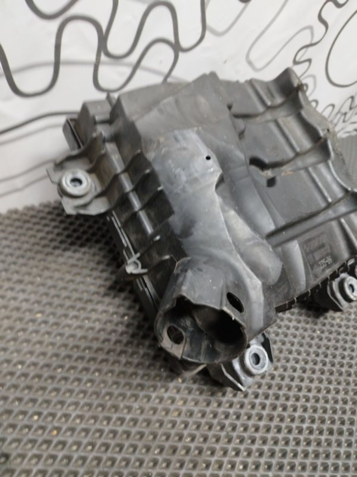 https://ycs.partsauto.market/partsauto-images/thmbs/09666ac43eaebd93bcda7818c490e81d/e586442b9c4c516bbd57276af0820546/8826cf99298ee1c786f6430a87d2f44f.jpg