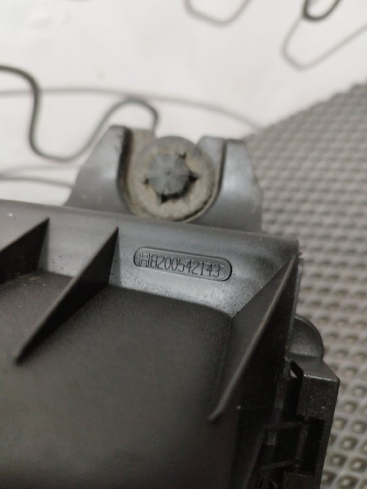 https://ycs.partsauto.market/partsauto-images/thmbs/09666ac43eaebd93bcda7818c490e81d/e586442b9c4c516bbd57276af0820546/c73676c5e54de4d39c01fa4472946657.jpg