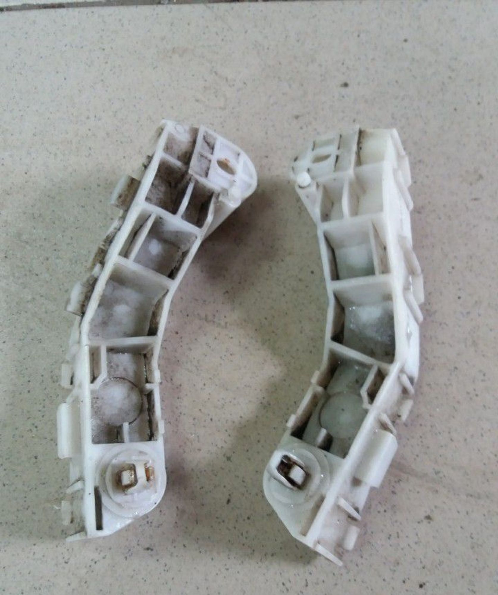 Кронштейн переднего бампера Mitsubishi Pajero 4, 500 рублей, Брянск