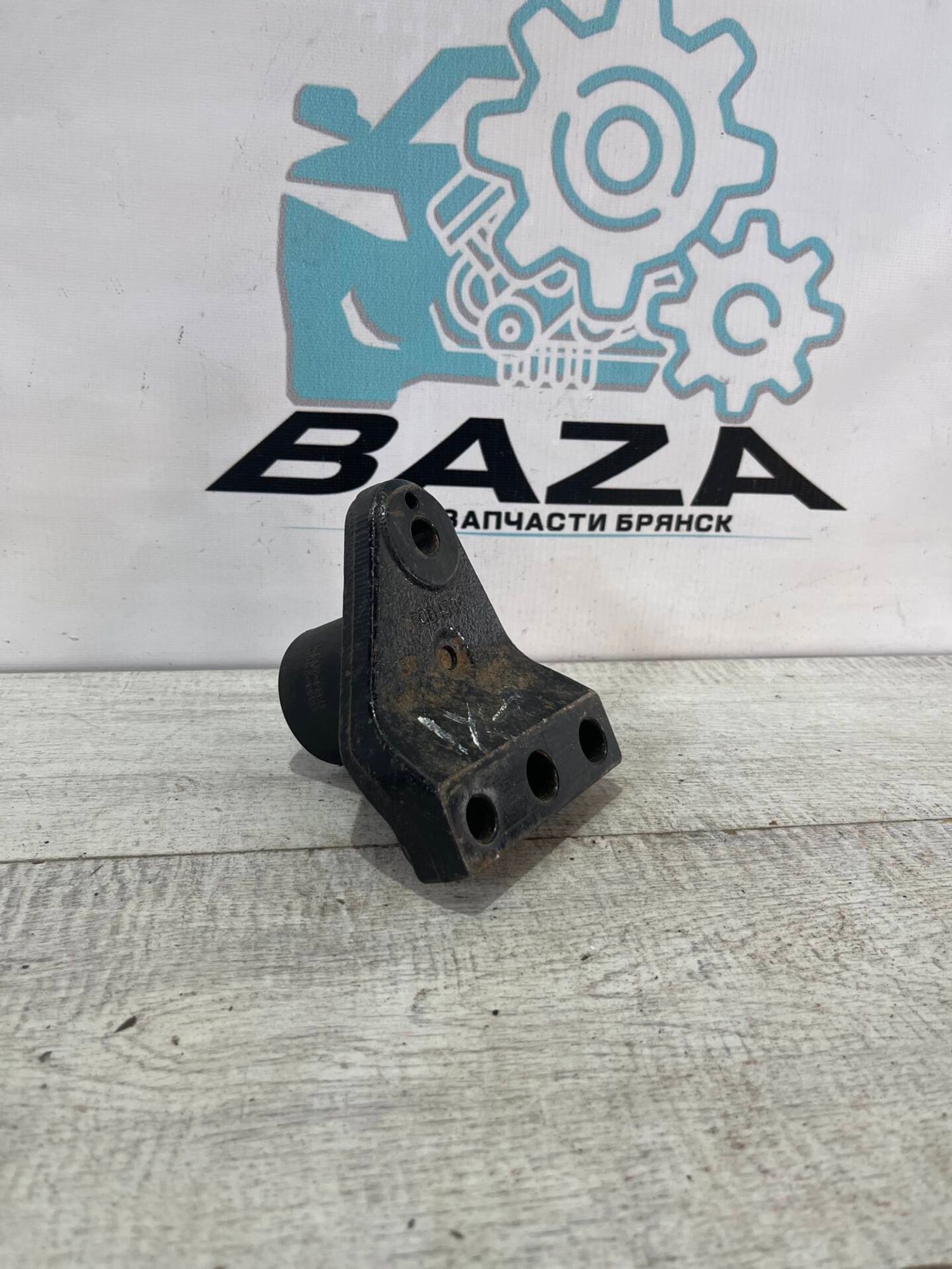 Кронштейн опоры двигателя  Hyundai ix35, 2000 рублей, Брянск