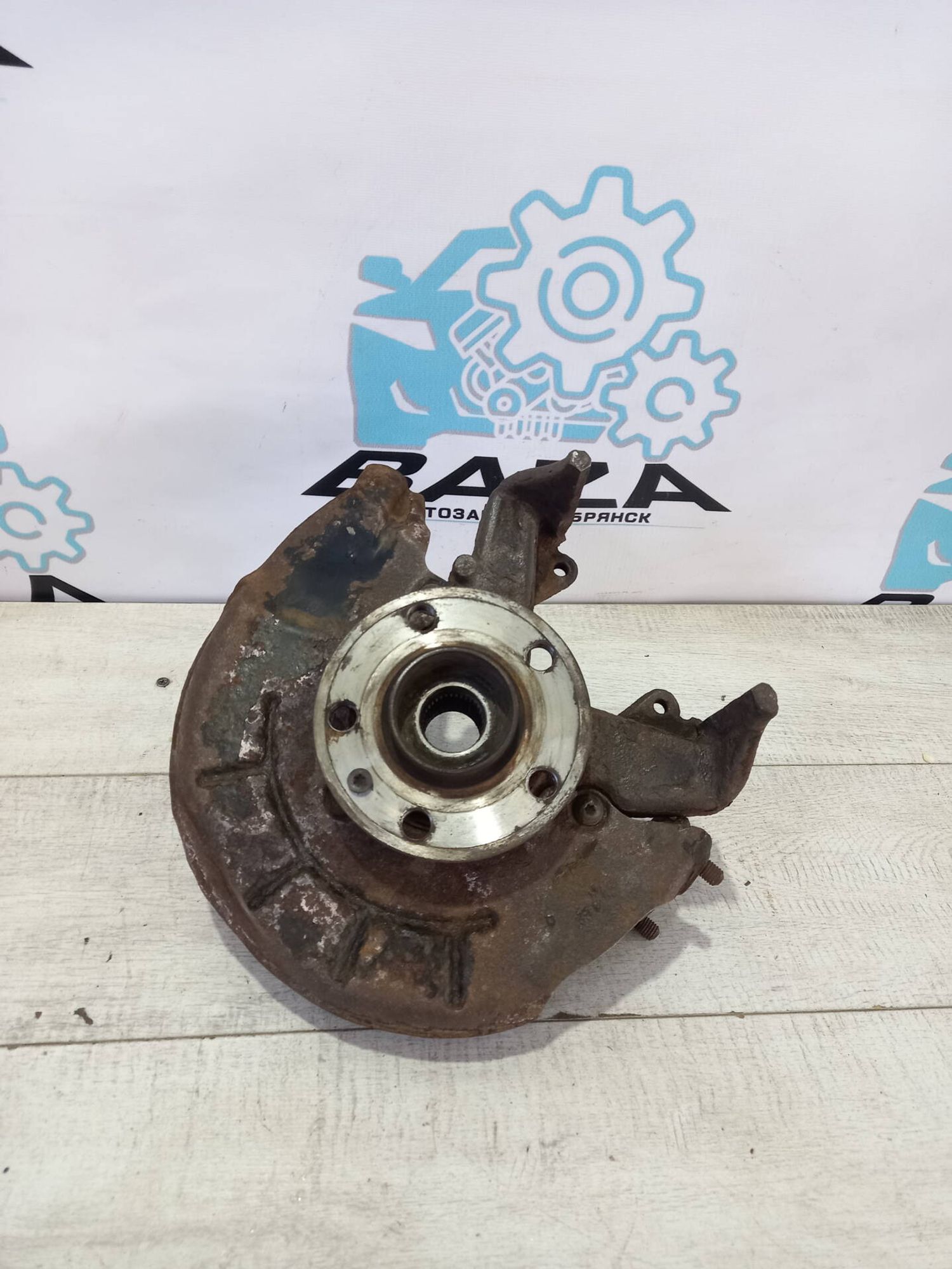 Кулак передний правый Volkswagen Polo 5, 4500 рублей, Брянск