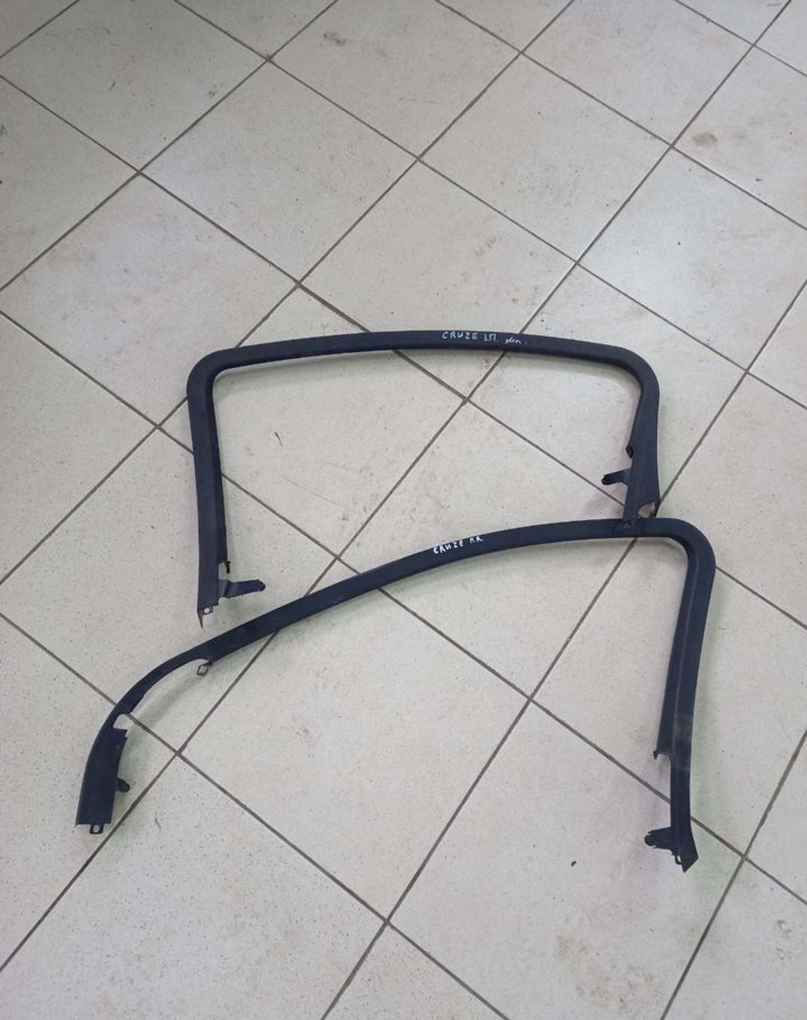 Молдинг рамки стекла Chevrolet Cruze, 1000 рублей, Брянск