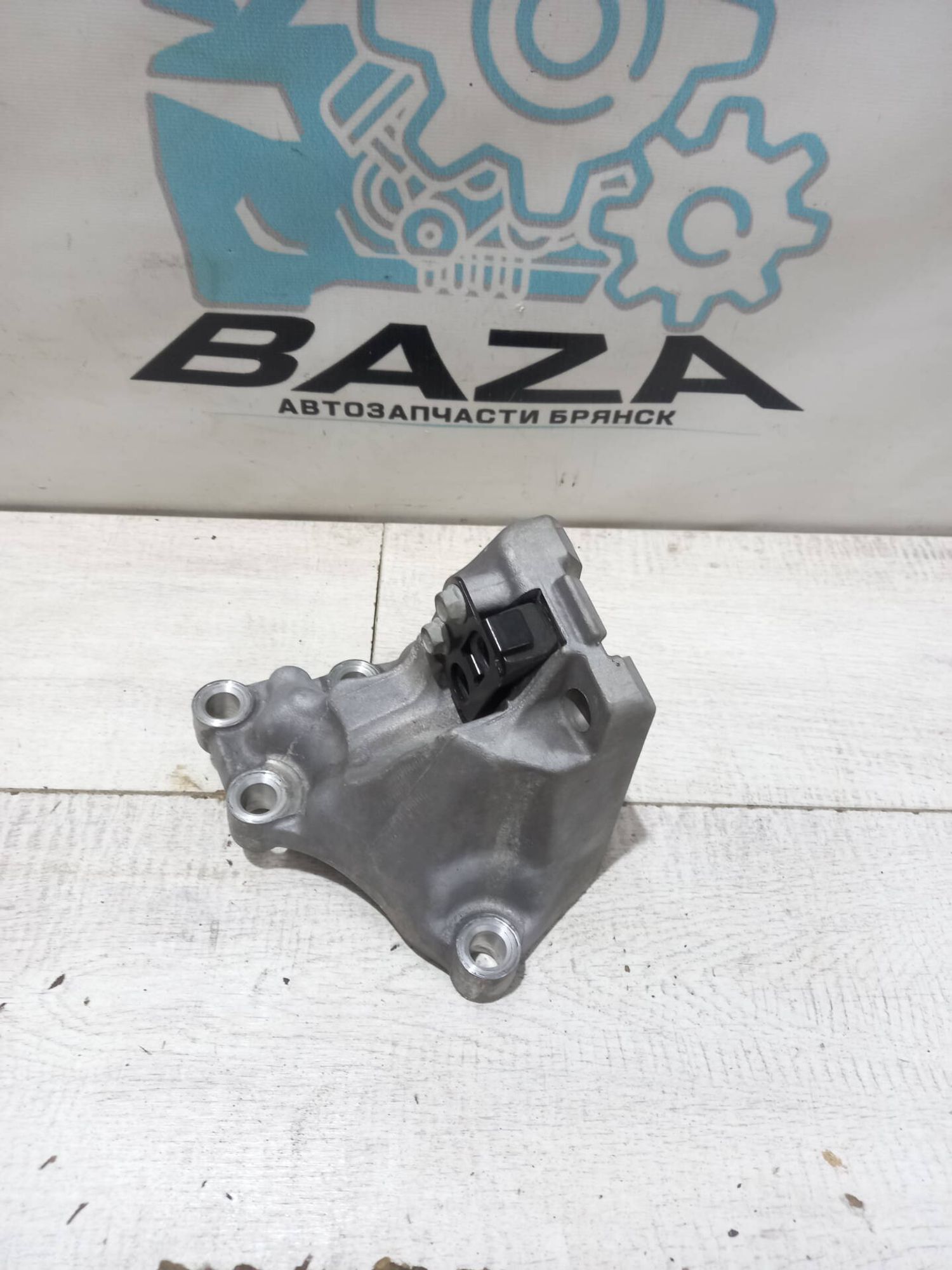 Кронштейн МКПП Kia Rio 4, 2000 рублей, Брянск