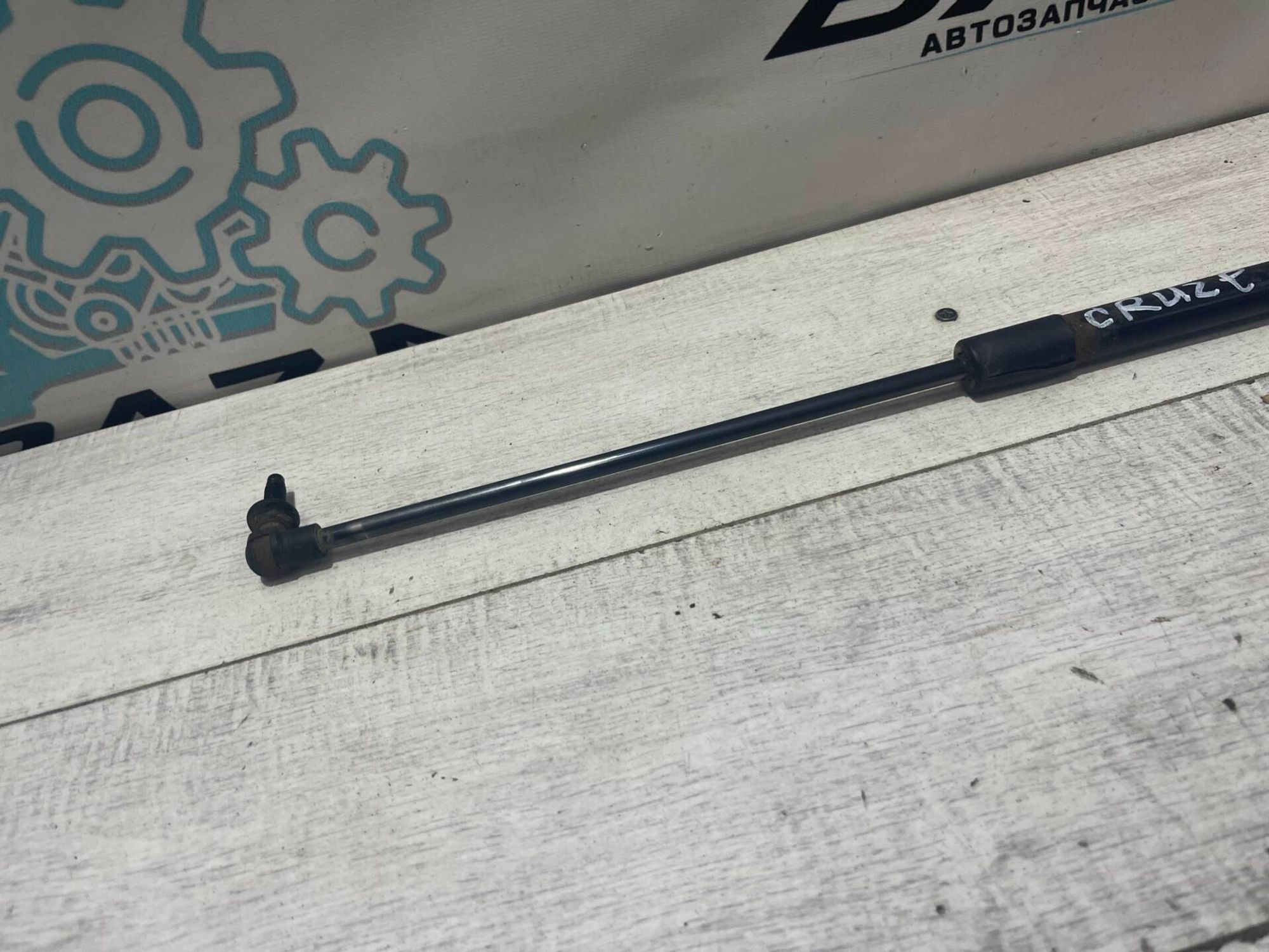 Амортизатор крышки багажника хетч Chevrolet Cruze, 600 рублей, Брянск