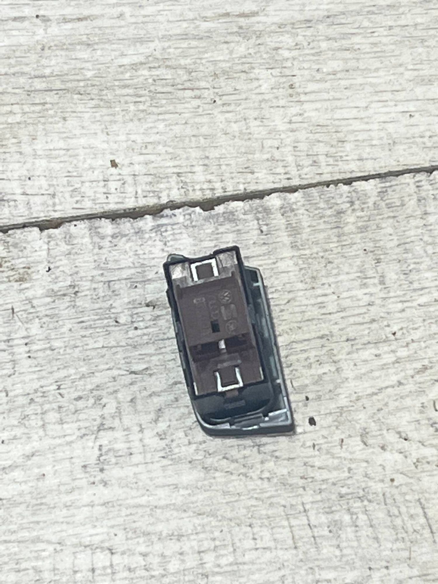 Кнопка блокировки двери  Audi A6 C7, 1000 рублей, Брянск