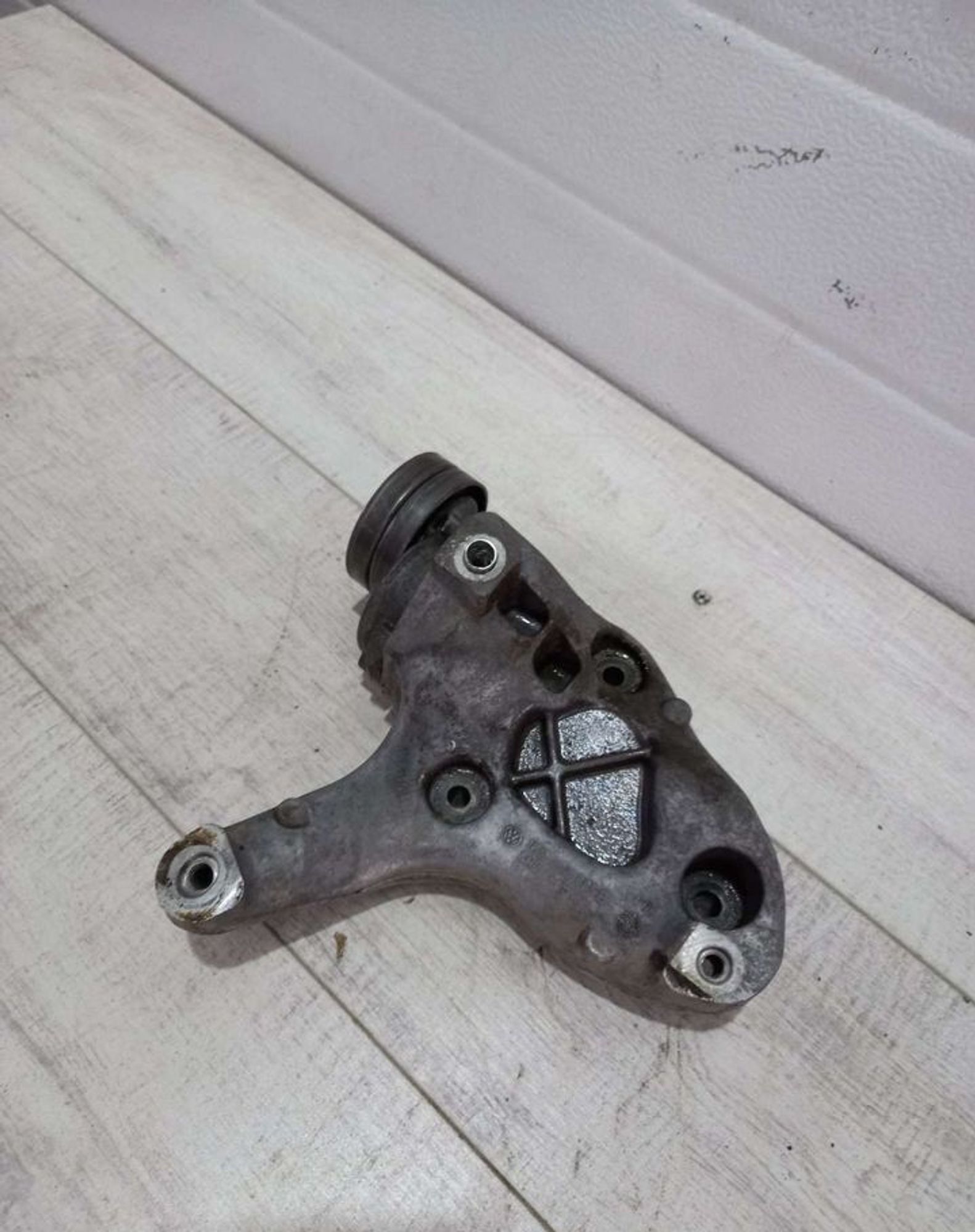 Натяжитель ремня Skoda Octavia A5, 2000 рублей, Брянск