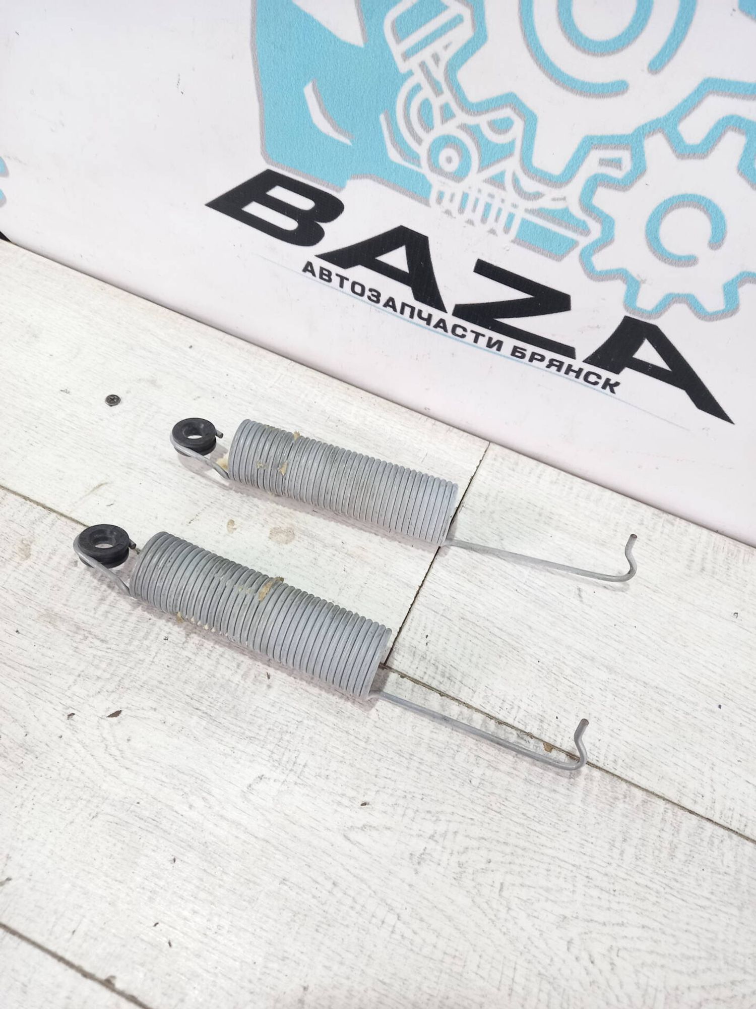 Пружина багажника Volkswagen Polo 5, 500 рублей, Брянск