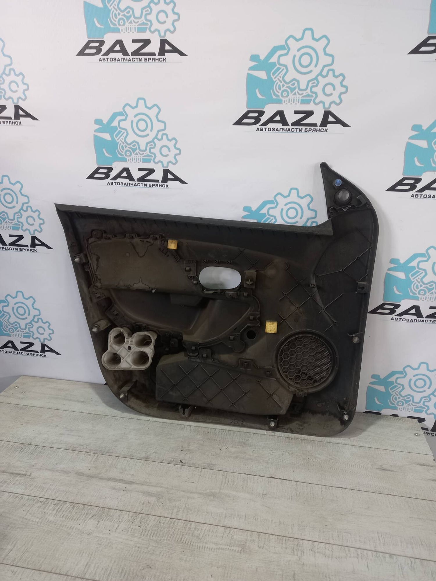 Карта передней правой двери Renault Logan 2, 700 рублей, Брянск