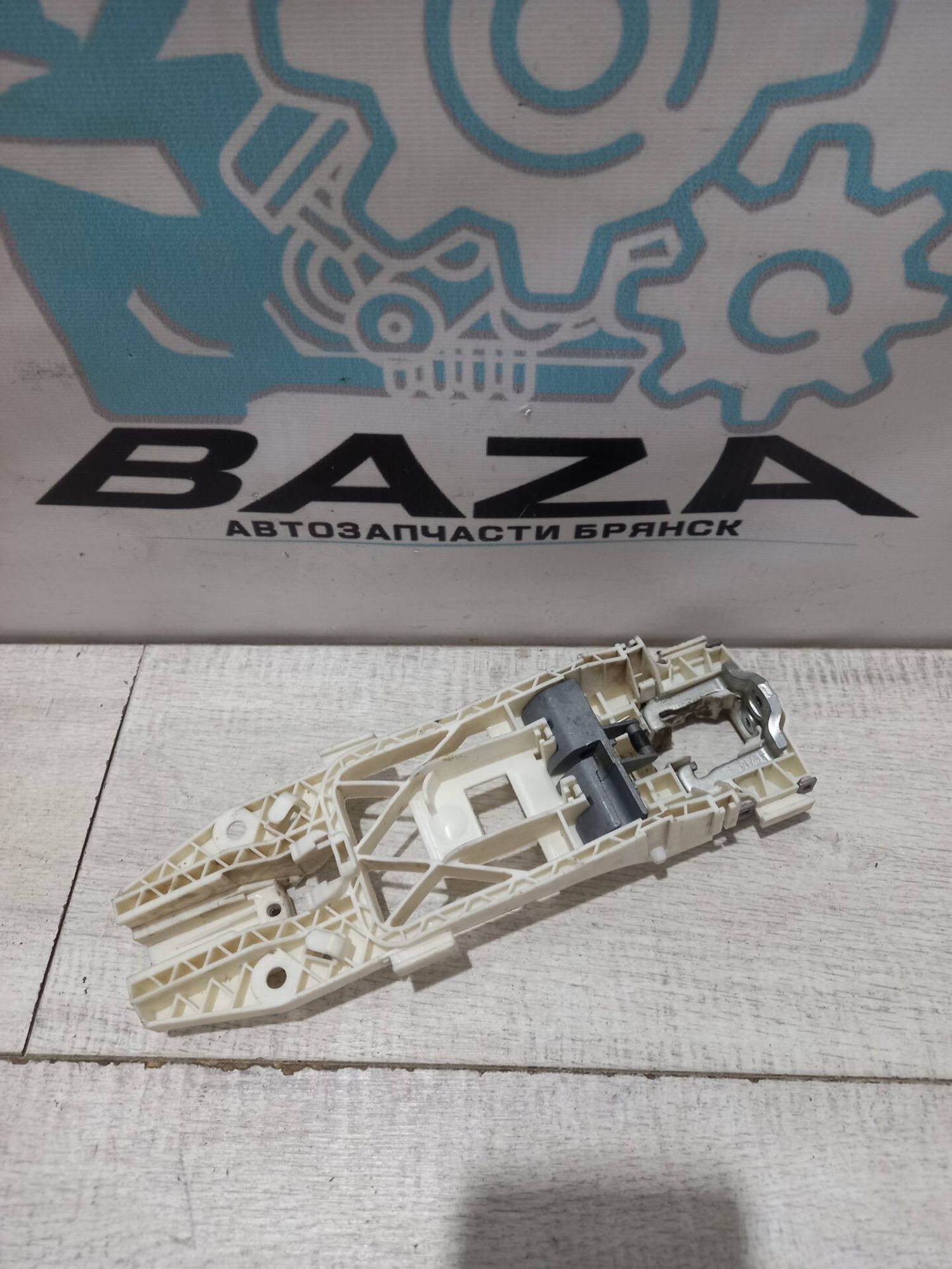 Ручка наружная передней левой двери Volkswagen Touareg 3, 1500 рублей, Брянск