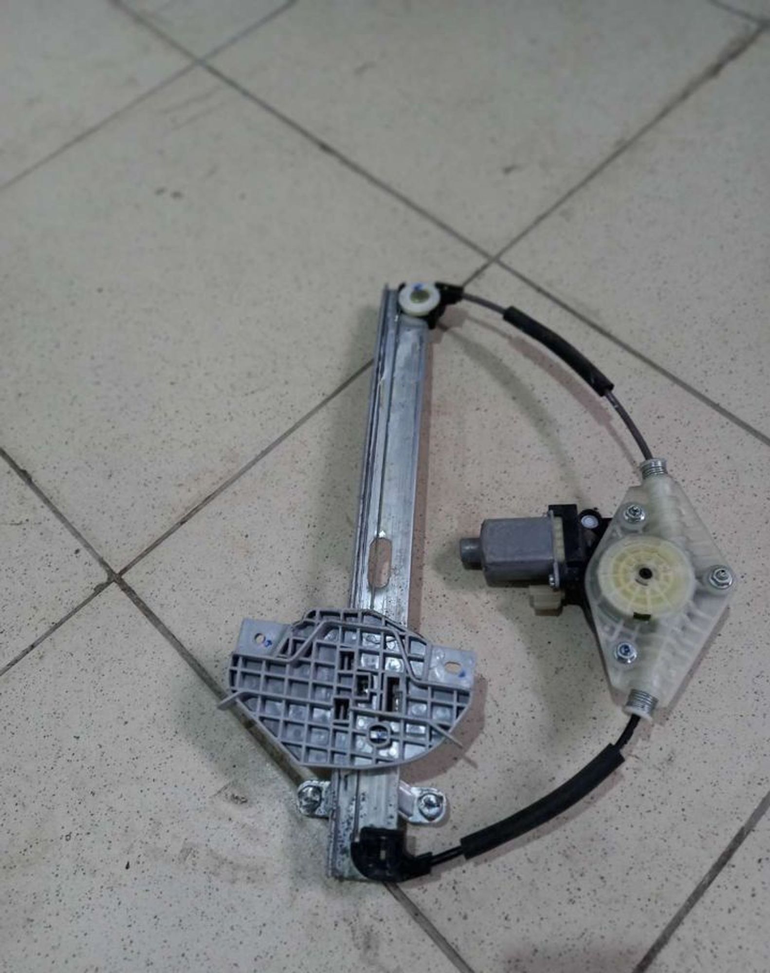 Стеклоподьемник задней правой двери Kia Rio 4, 1500 рублей, Брянск