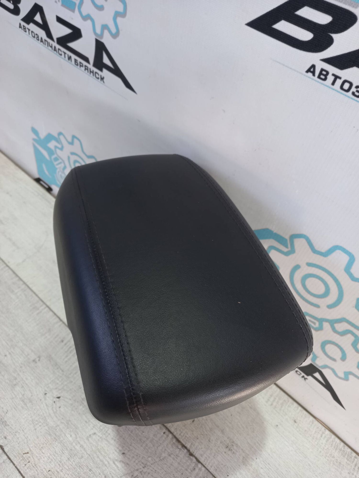 Подлокотник Hyundai IX35, 2500 рублей, Брянск
