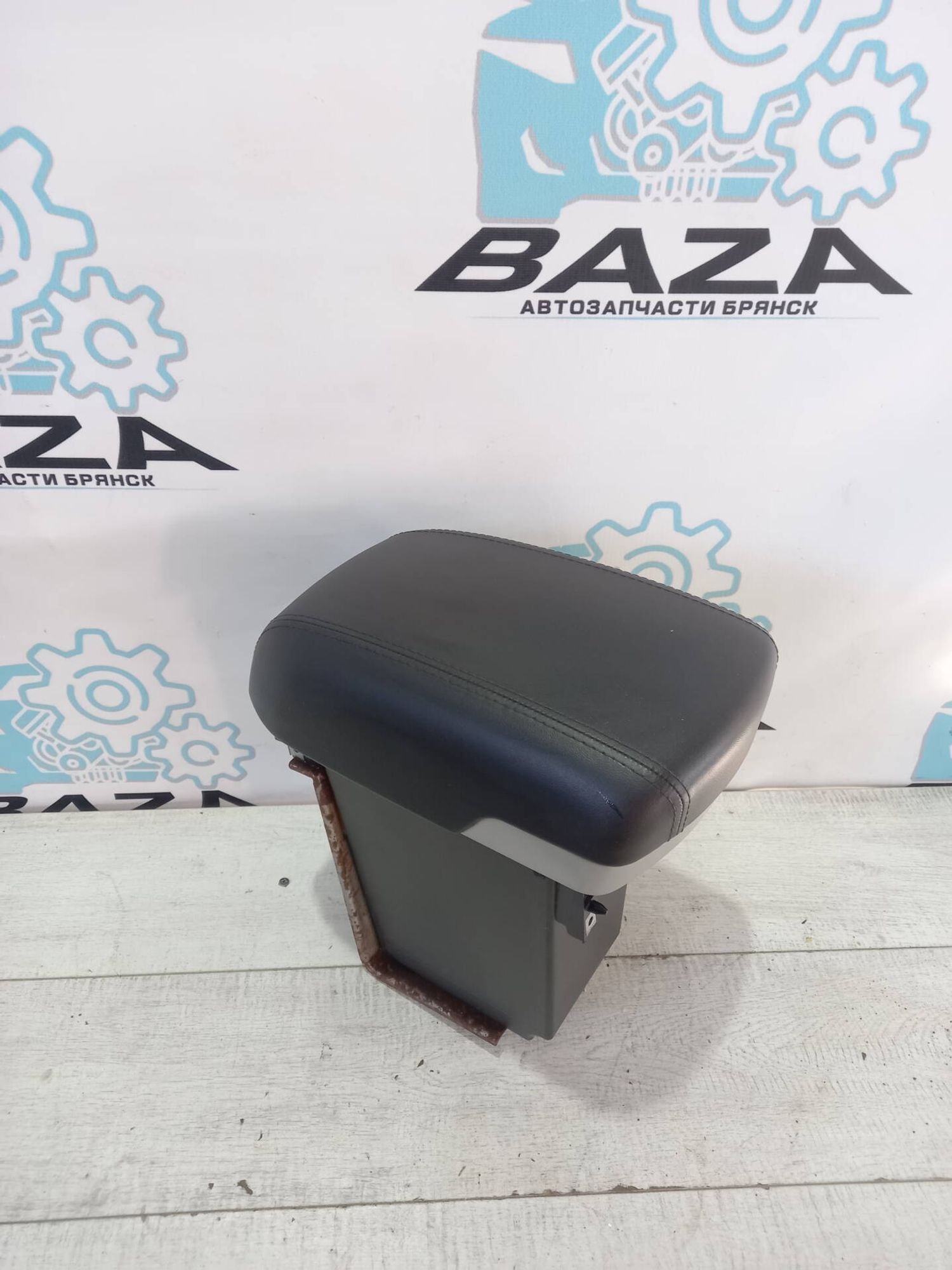 Подлокотник Hyundai IX35, 2500 рублей, Брянск
