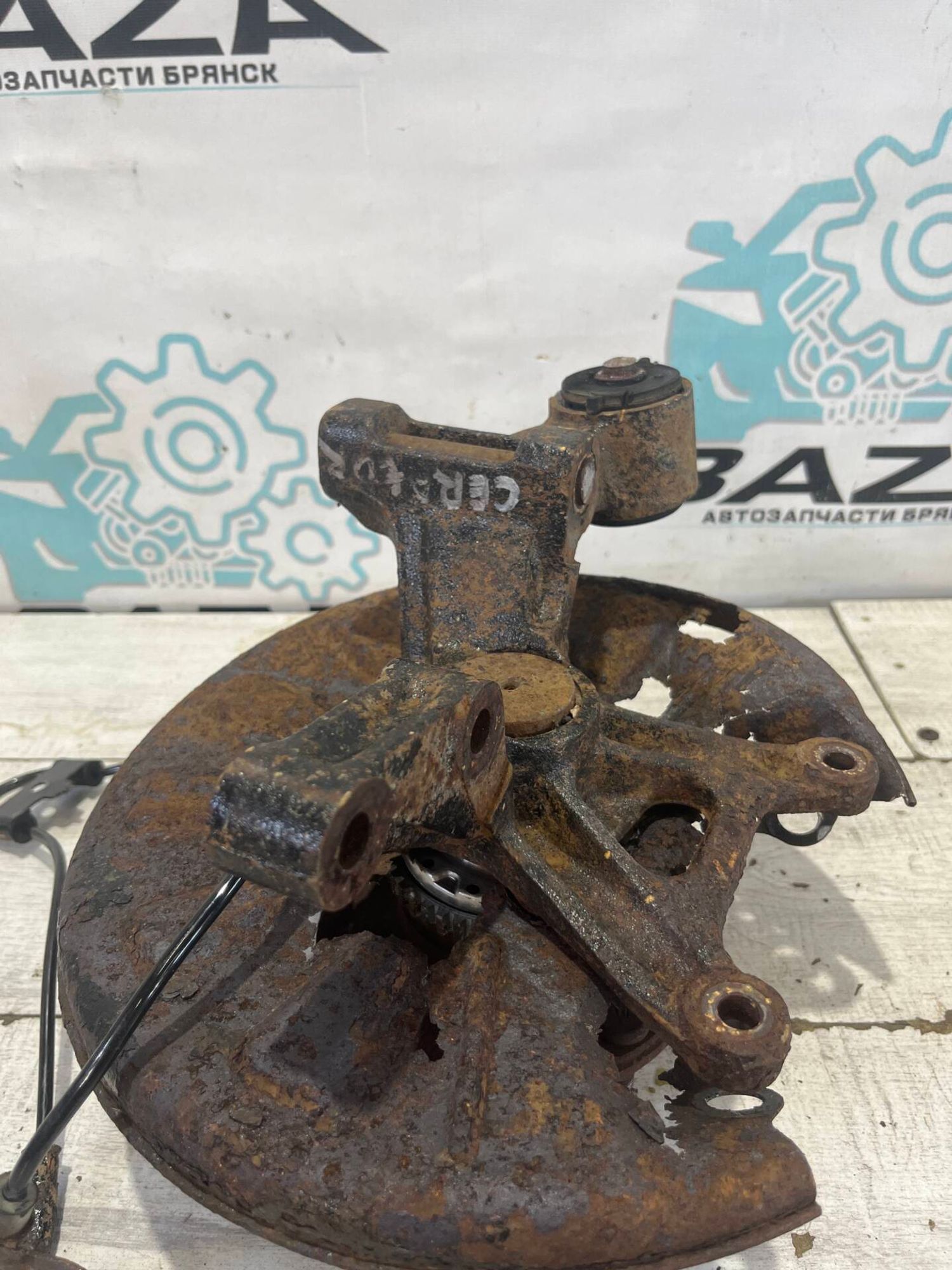 Кулак задний правый Kia Cerato 1, 1500 рублей, Брянск