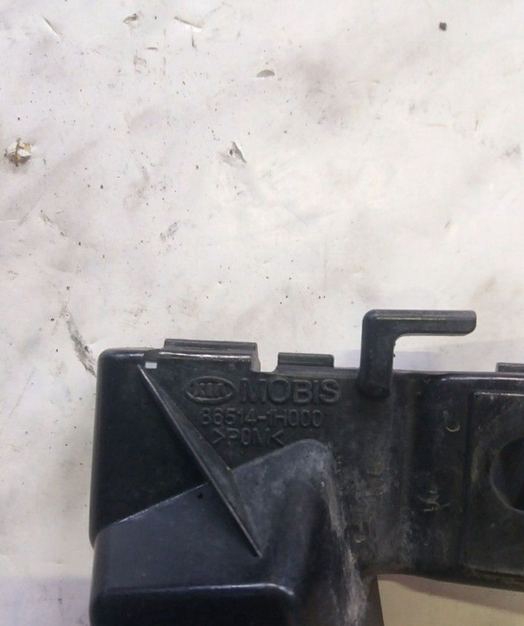 Кронштейн передней бампера правый Kia Ceed 1, 500 рублей, Брянск