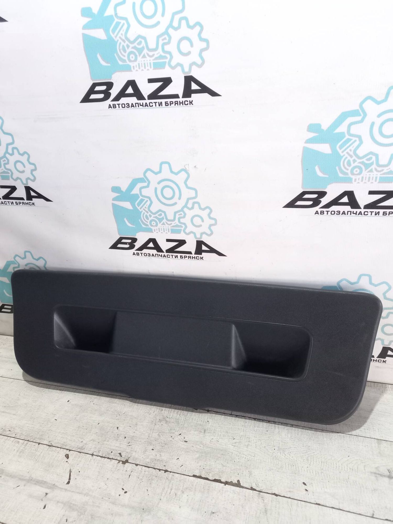 Накладка крышки багажника Volkswagen Polo, 1000 рублей, Брянск