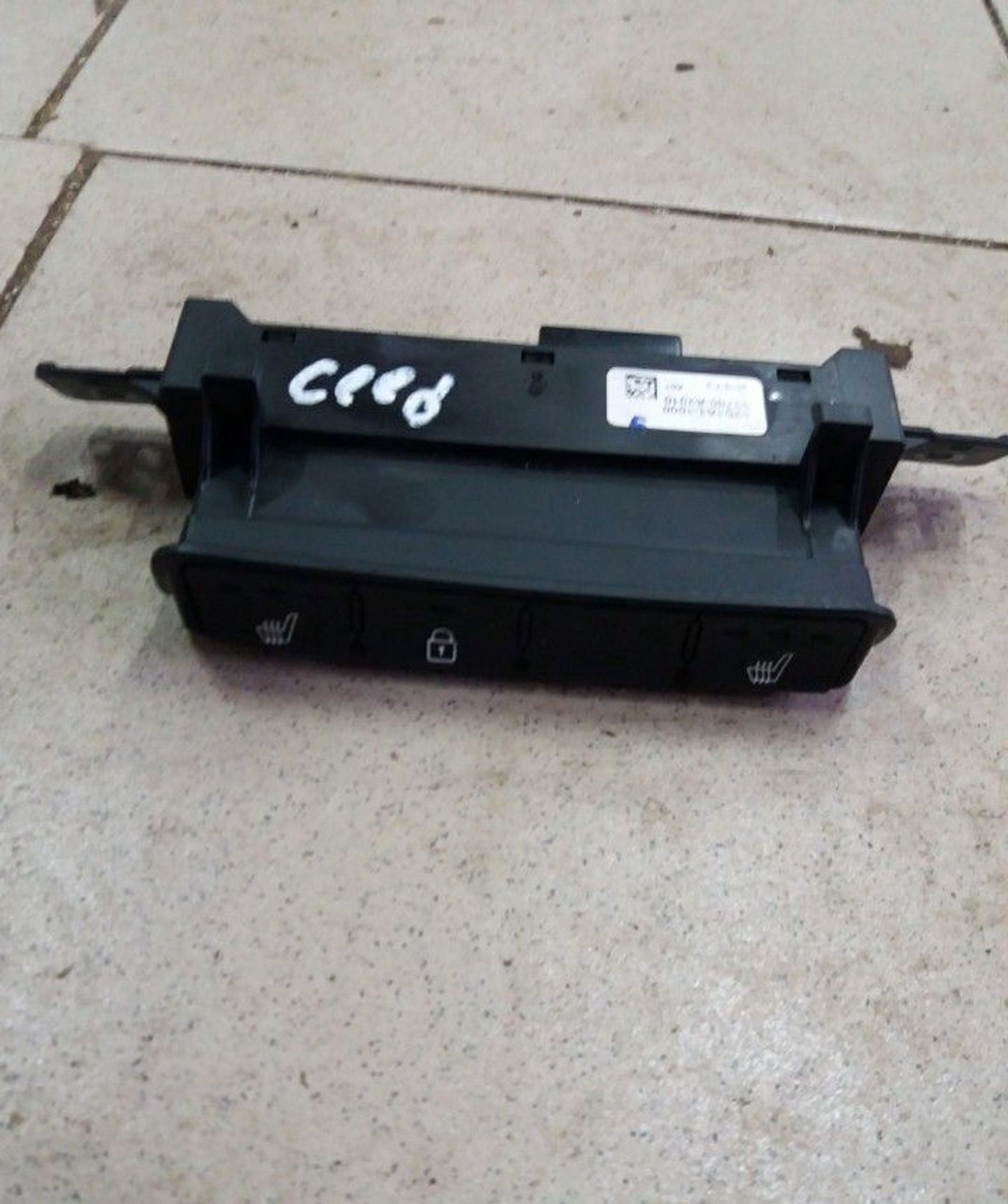 Кнопки подогрева сидений Kia Ceed 2 JD, 1500 рублей, Брянск