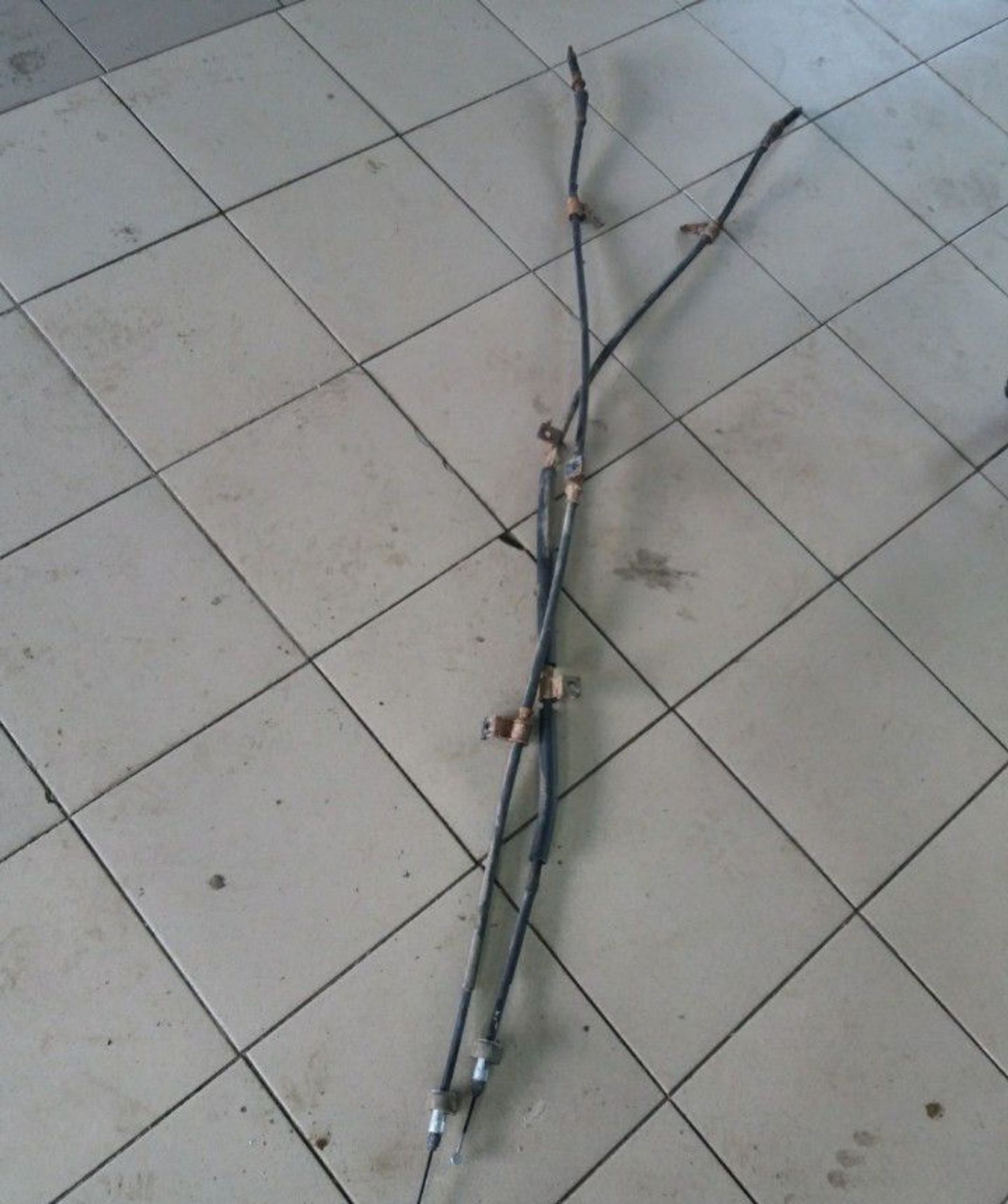 Тросик ручника Kia Ceed 1 ED, 1000 рублей, Брянск